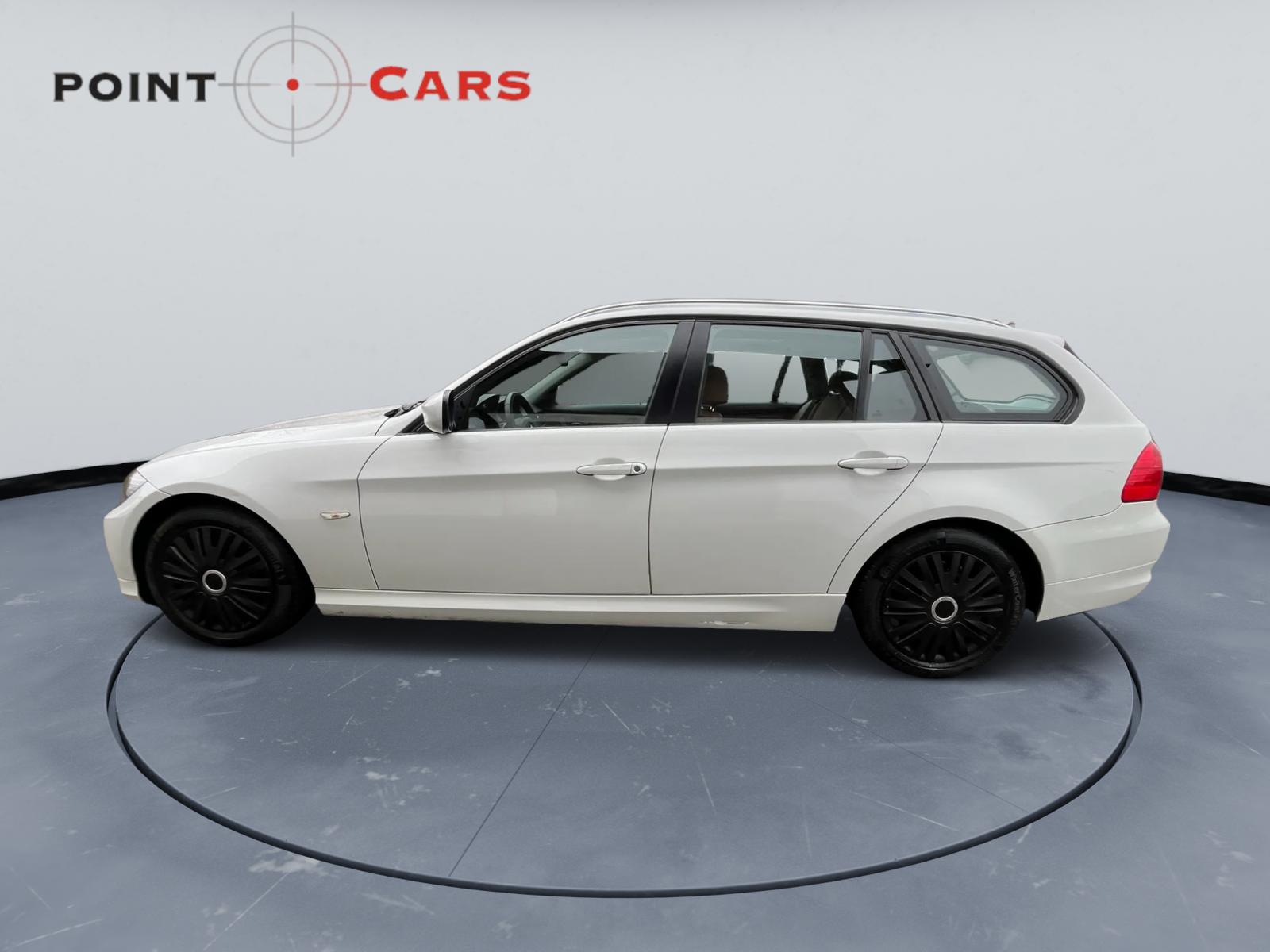 BMW 318i Touring Steptronic-image-1