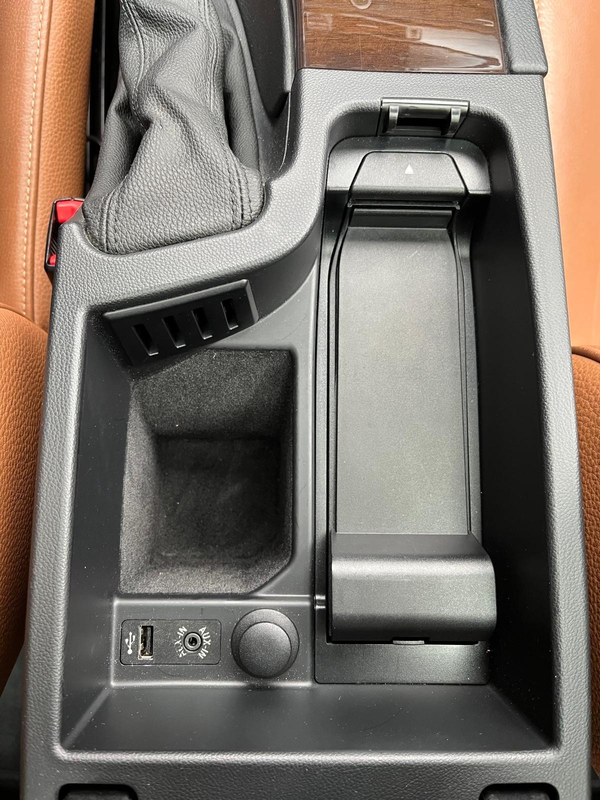 BMW 318i Touring Steptronic-image-12