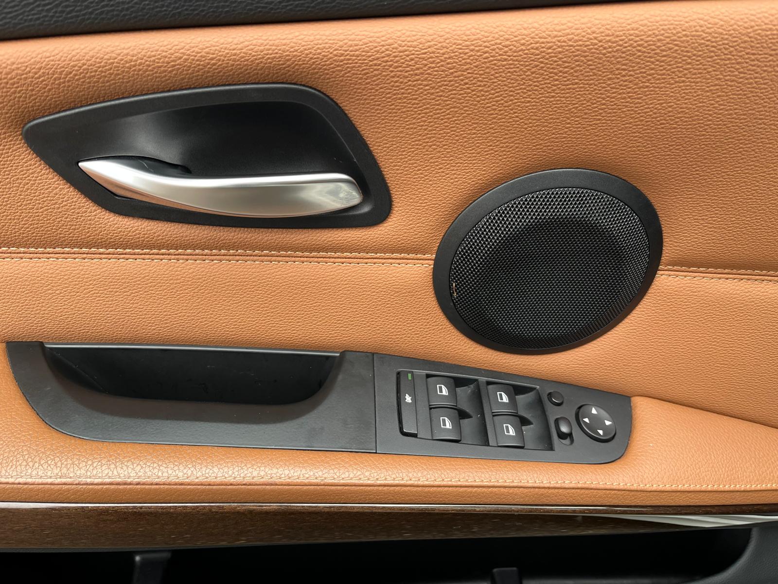 BMW 318i Touring Steptronic-image-14
