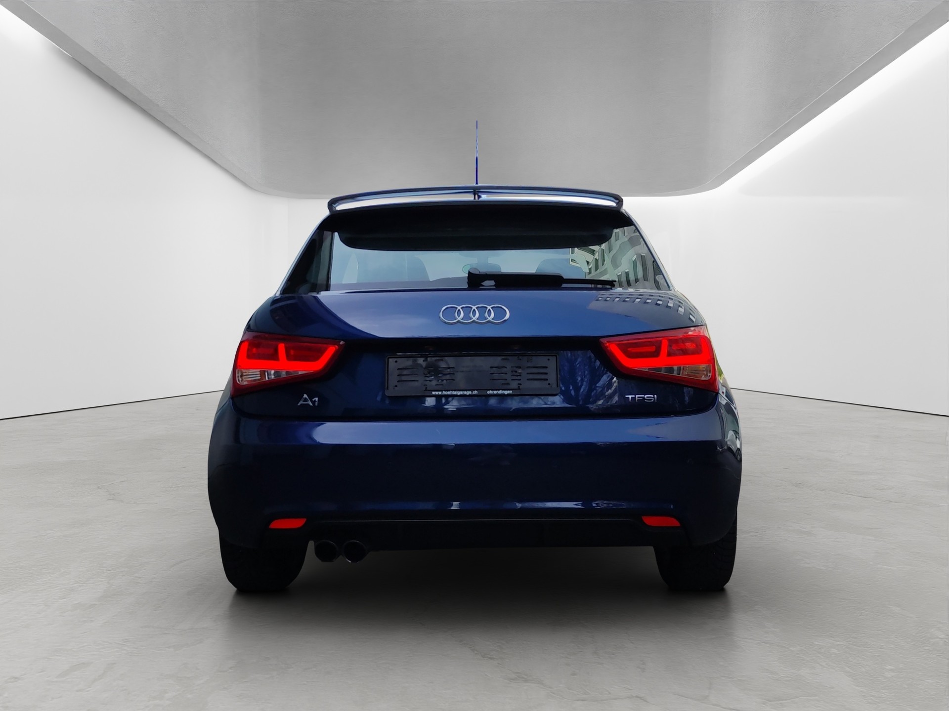 AUDI A1 1.4 TFSI Attraction S-tronic-image-4