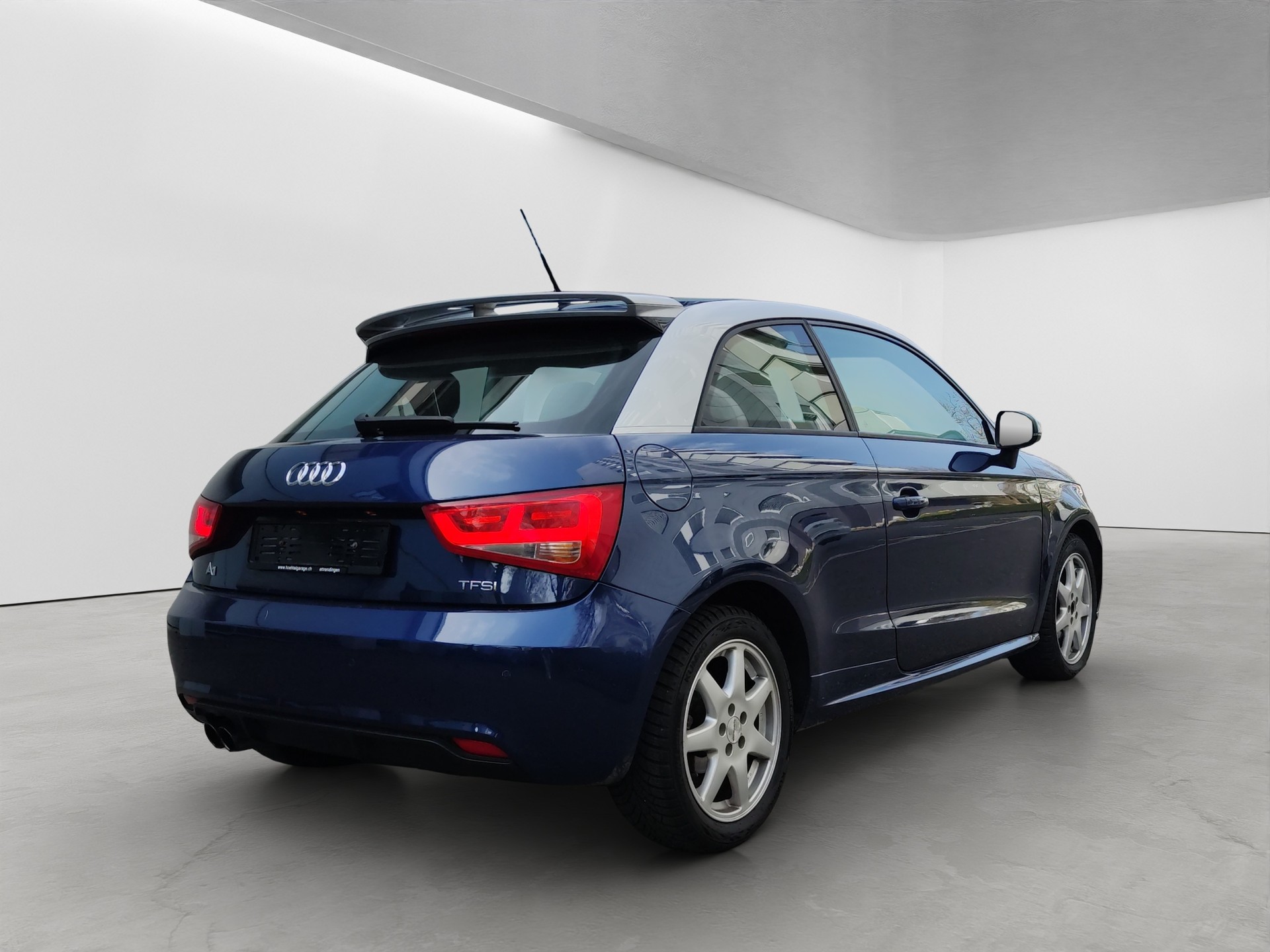 AUDI A1 1.4 TFSI Attraction S-tronic-image-5