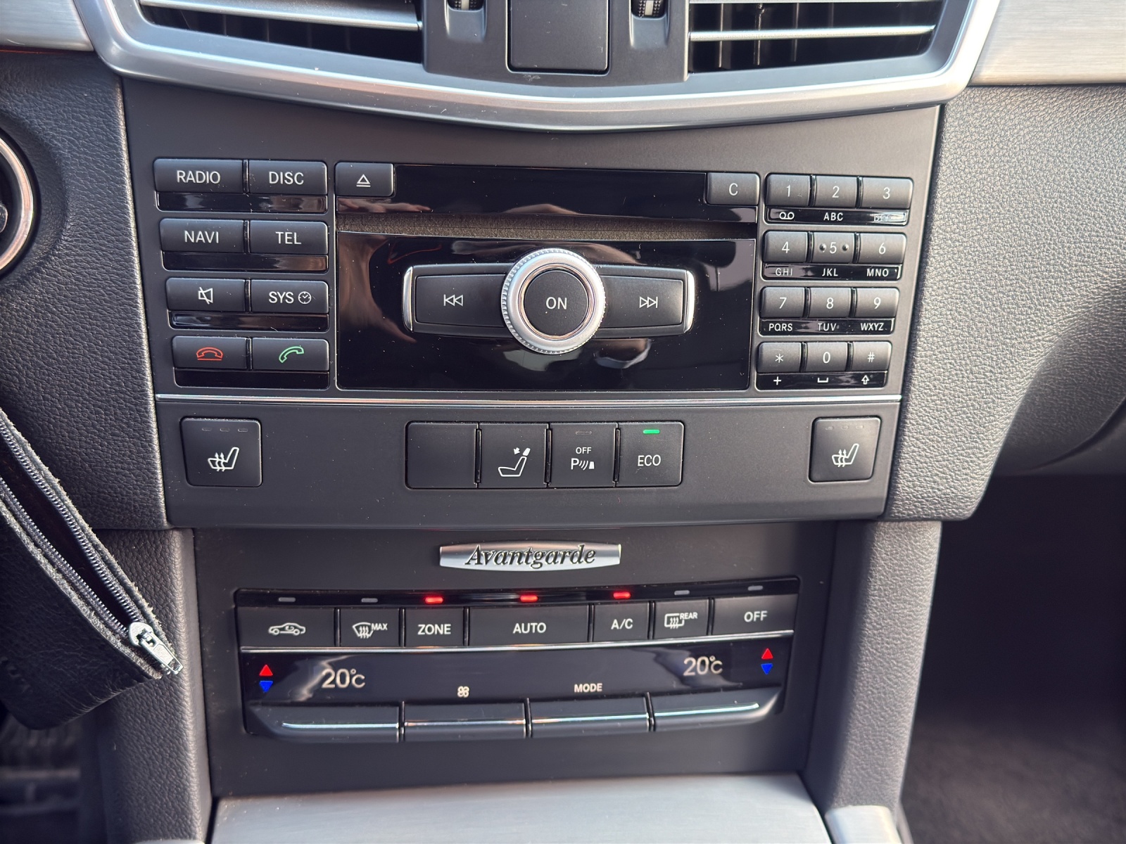 MERCEDES-BENZ E 250 CDI BlueEfficiency Avantgarde 7G-Tronic-image-16