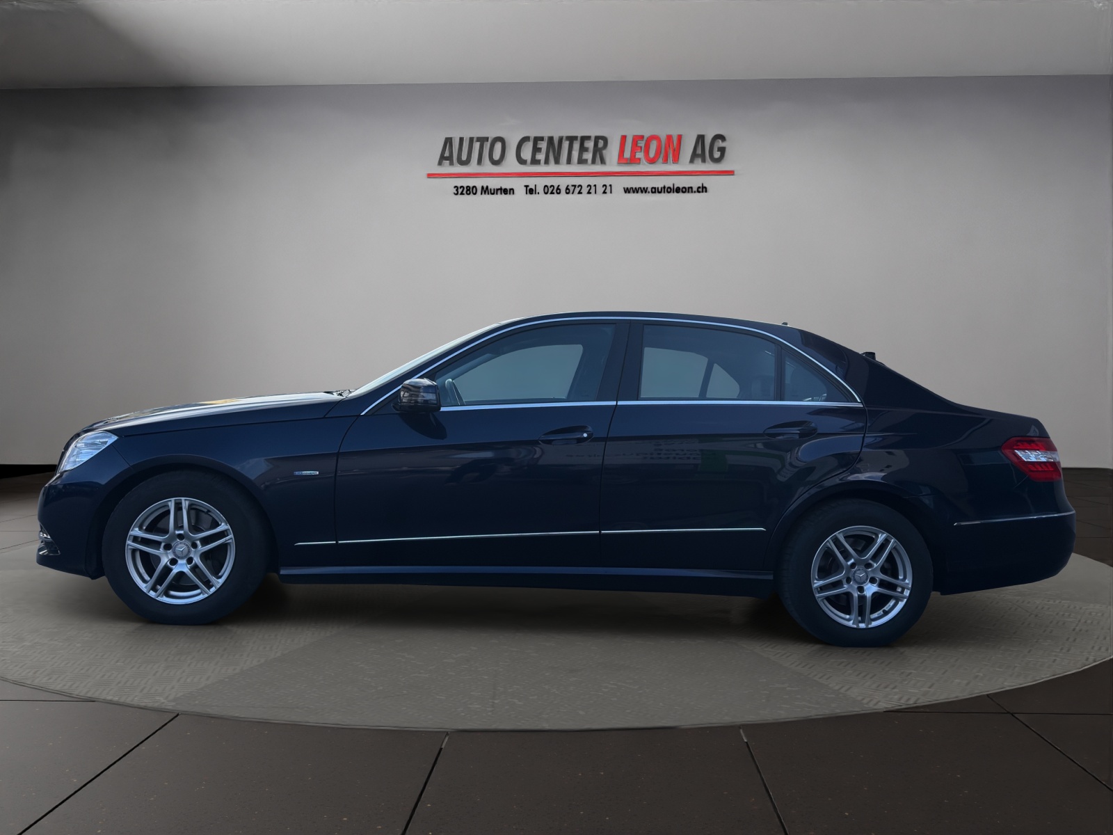 MERCEDES-BENZ E 250 CDI BlueEfficiency Avantgarde 7G-Tronic-showroom-element-2