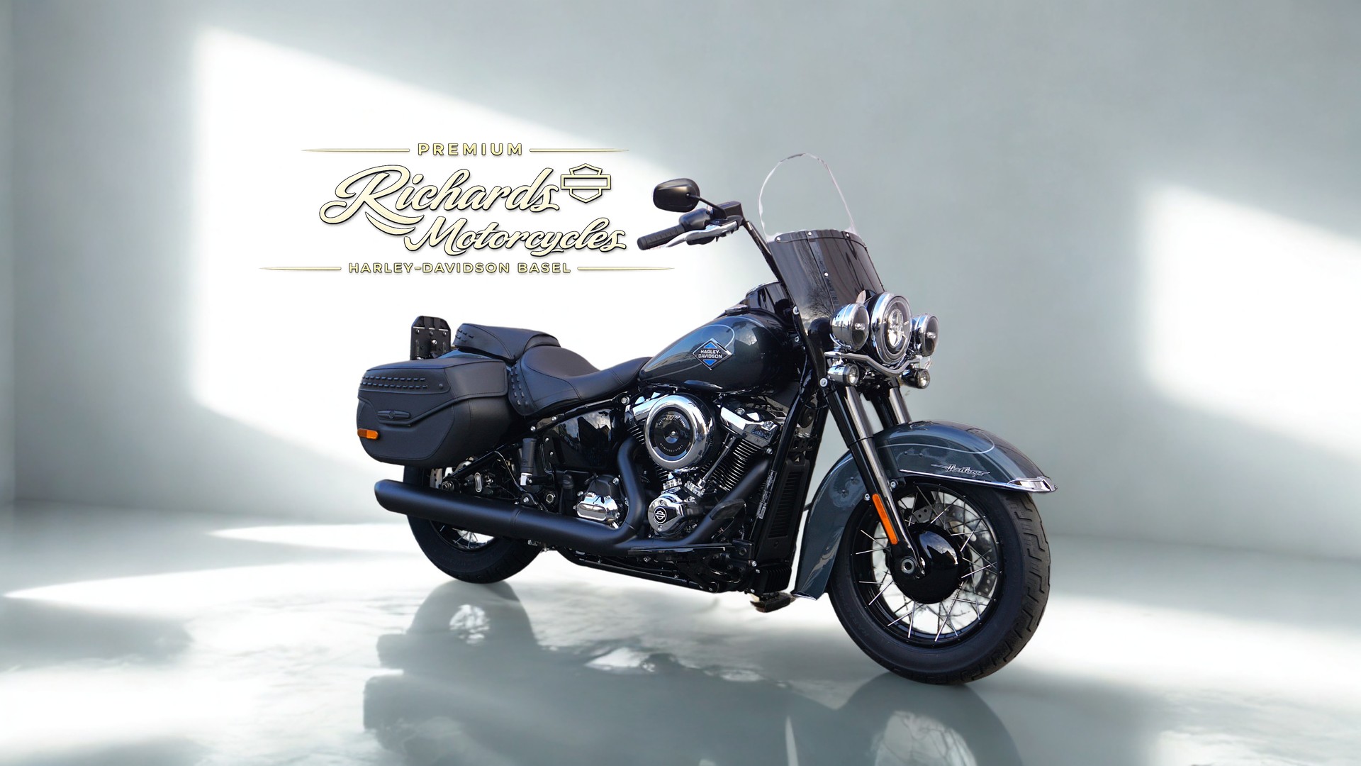 HARLEY-DAVIDSON FLHC Heritage Classic 117-image-1
