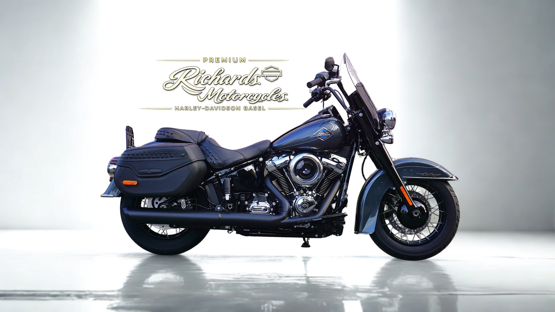 HARLEY-DAVIDSON FLHC Heritage Classic 117-image-0