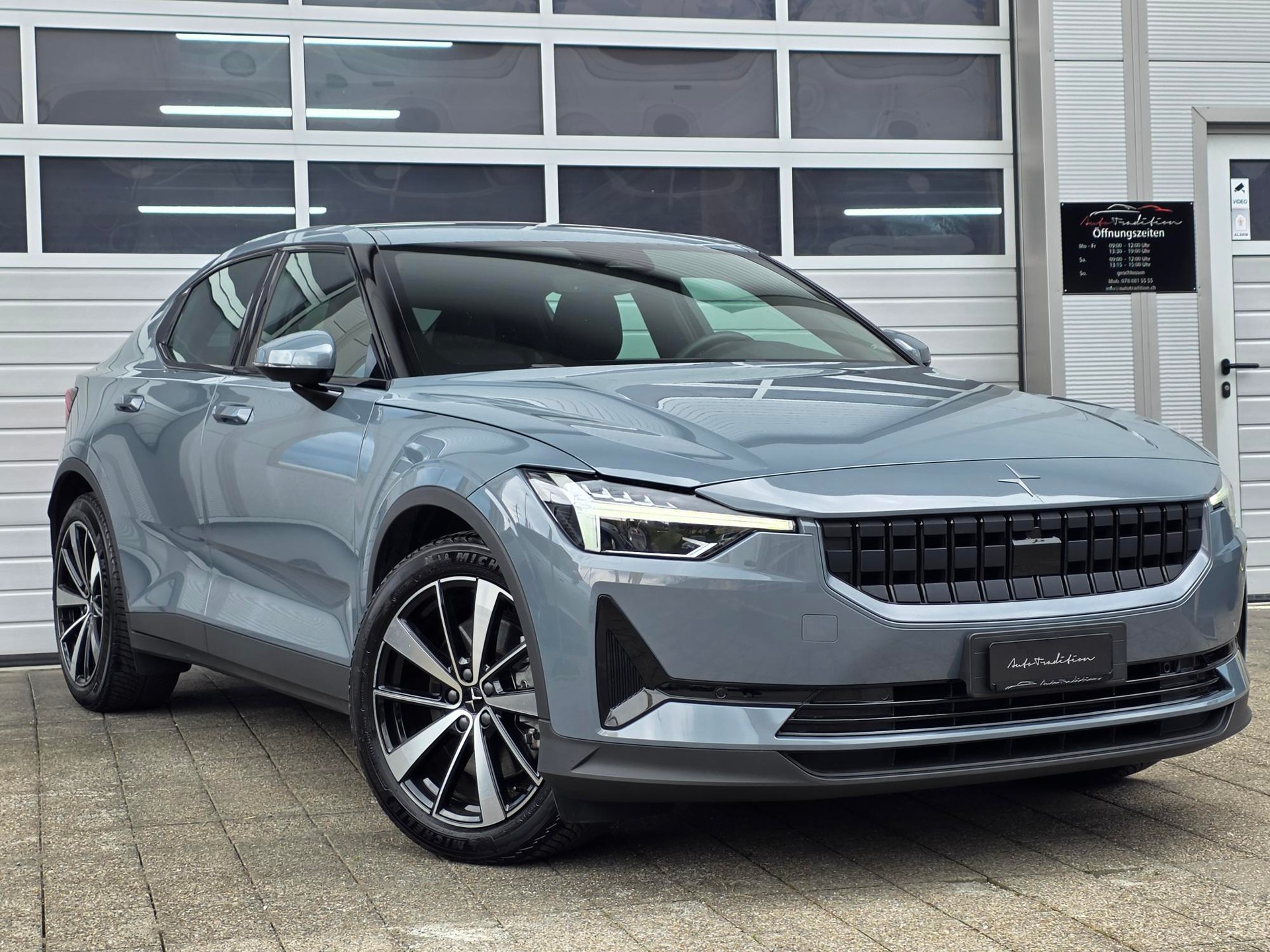 POLESTAR Polestar 2 Long Range Dual 78 kWh **GRATIS-SERVICE -GLASDACH -PLUS PAKET -WÄRME PUMPE -BATT. ZERTIFIKAT -GARANTIE BIS 05.2030**