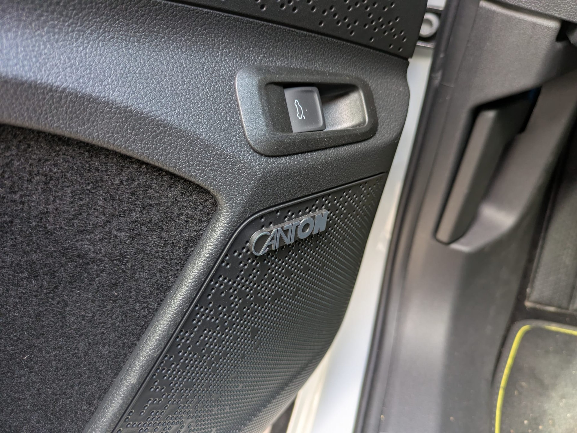 SKODA Elroq 85 RS 4x4-image-28