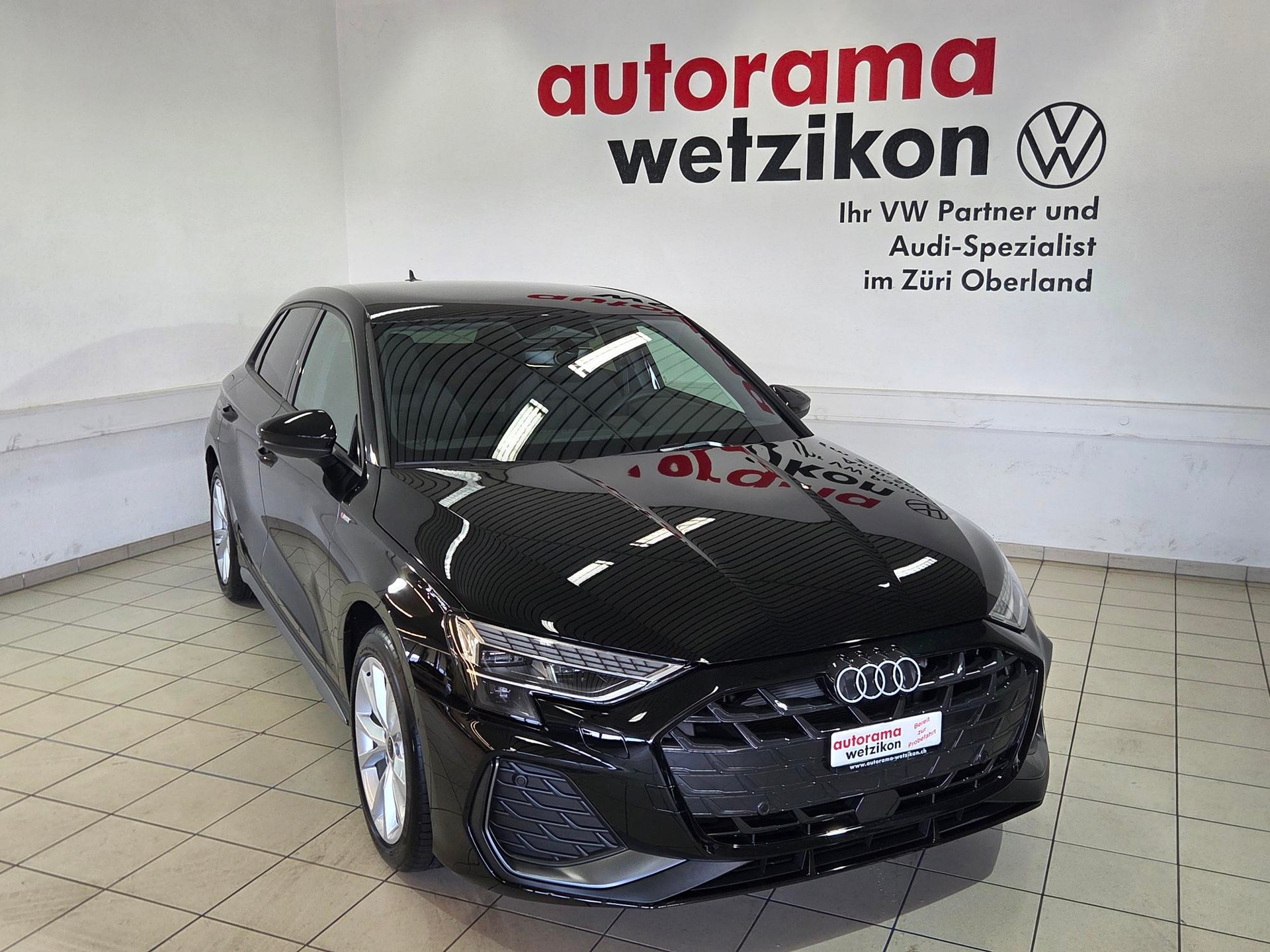 AUDI A3 Sportback TFSI 110 kW S line S tronic-showroom-element-1