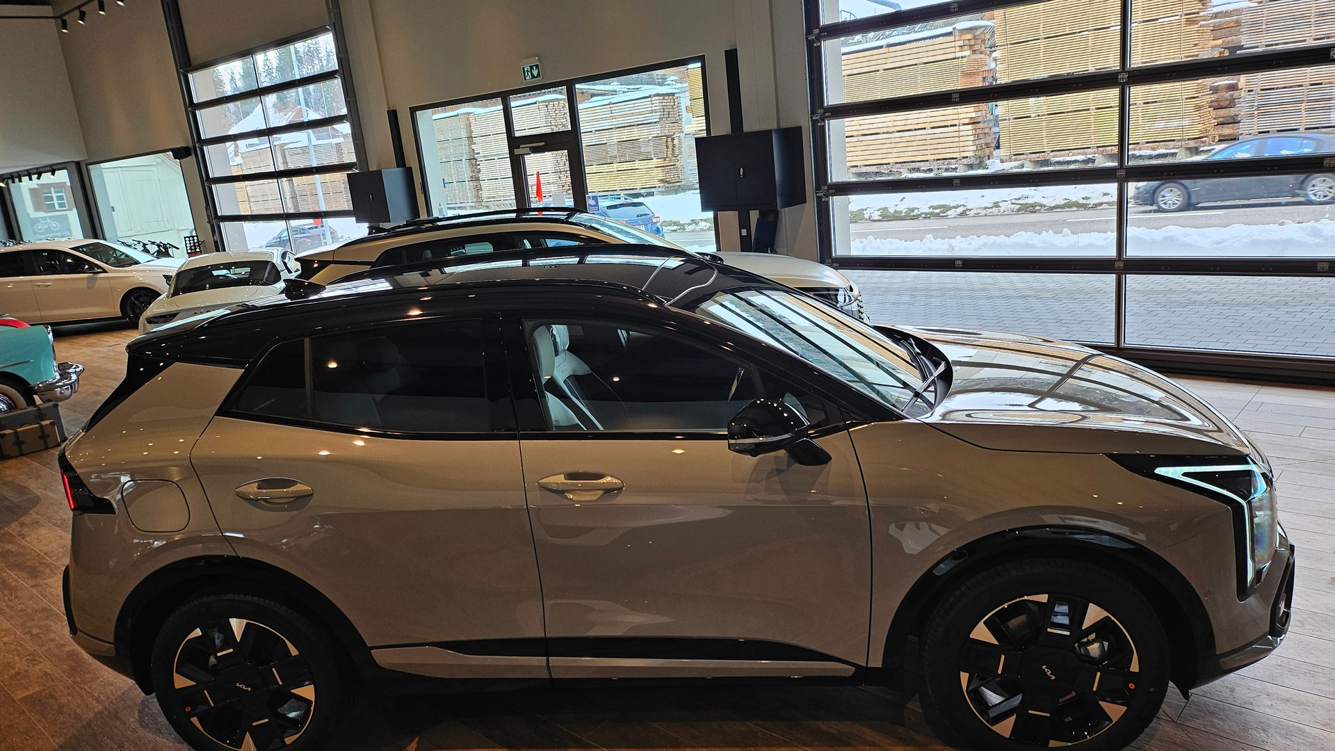 KIA Sportage 1.6T-GDi PHEV GT-Line 4x4 A-image-7