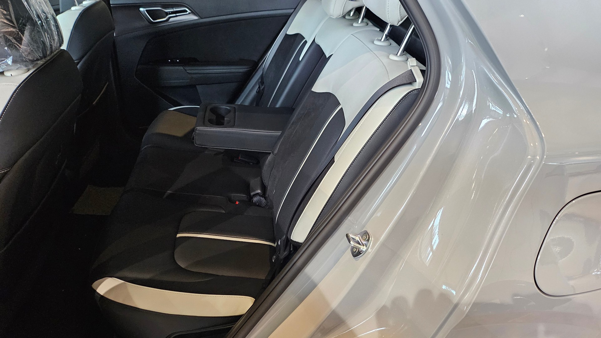 KIA Sportage 1.6T-GDi PHEV GT-Line 4x4 A-image-21