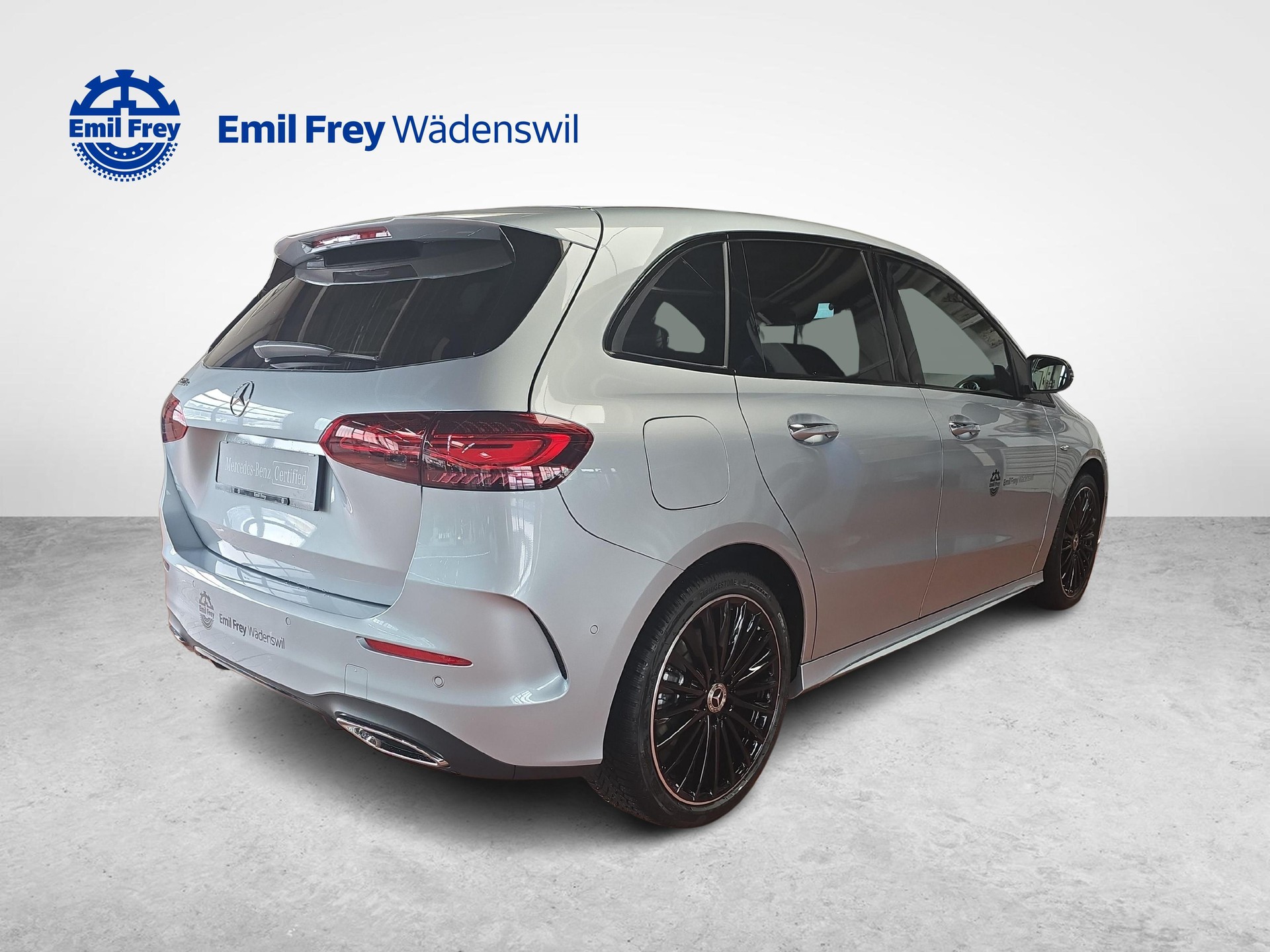 MERCEDES-BENZ B 250 e EQ Star AMG Line-showroom-element-3