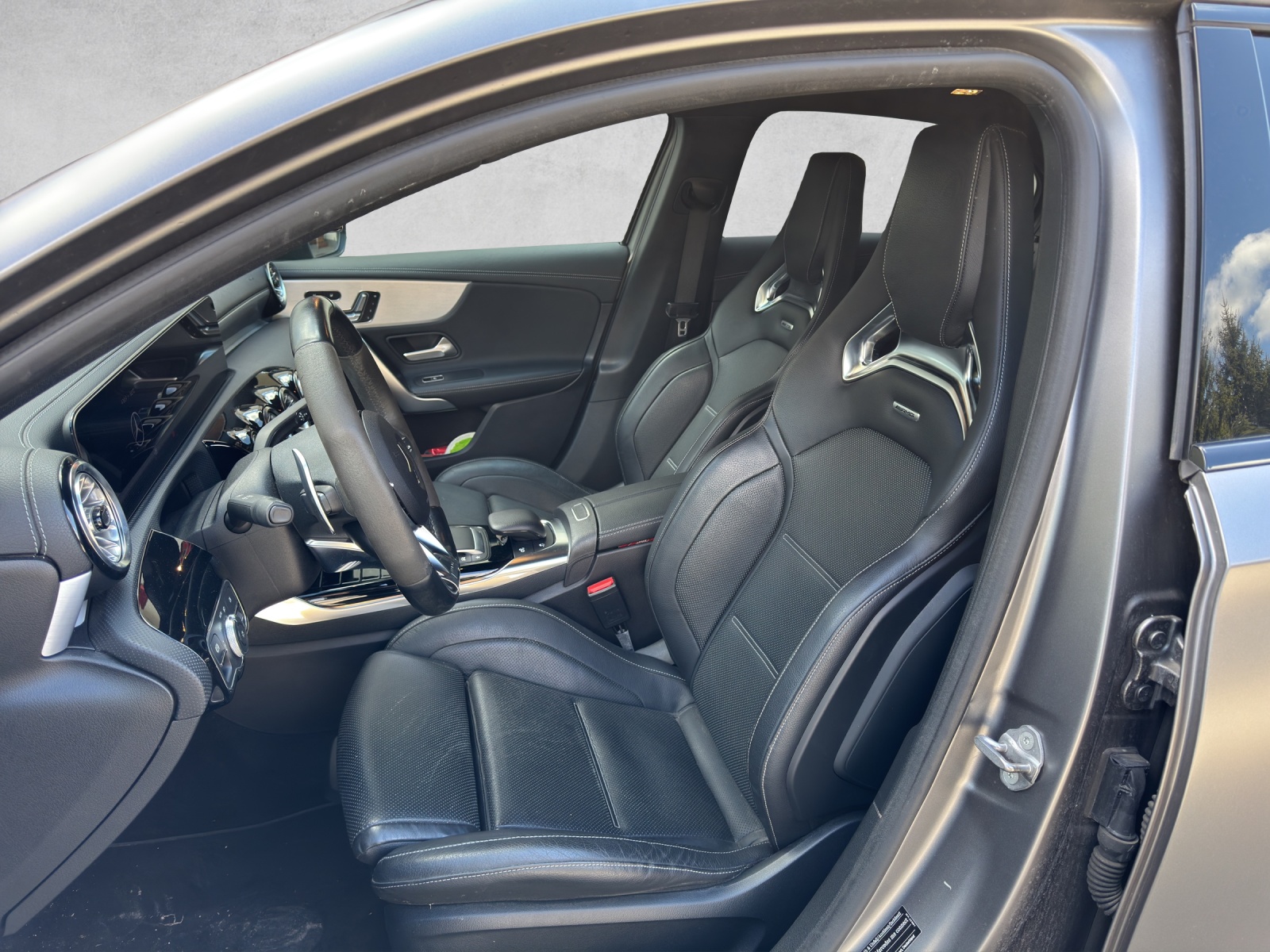 MERCEDES-BENZ A 45 S AMG 4matic+-image-8