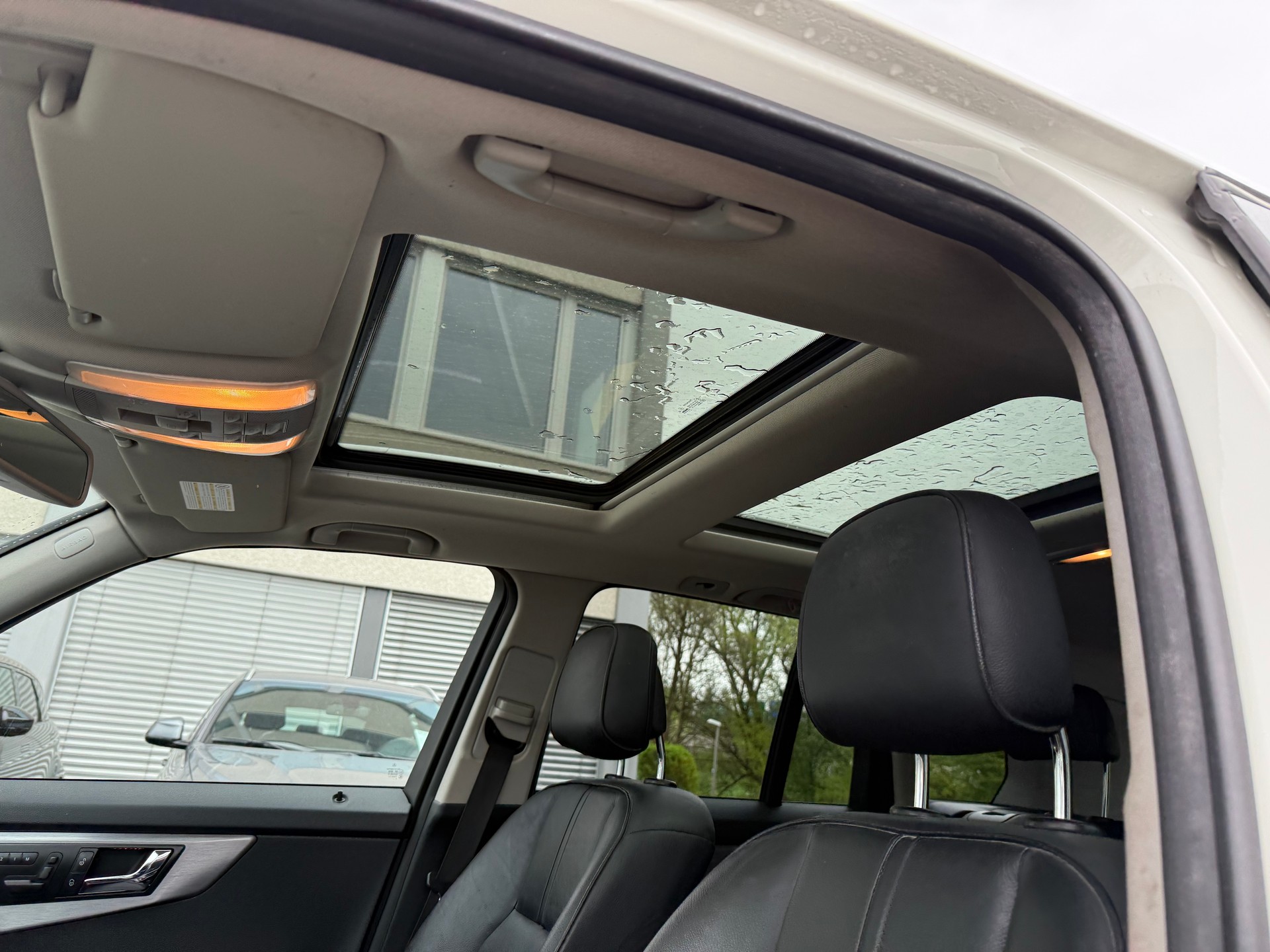 MERCEDES-BENZ GLK 350 4Matic 7G-Tronic-image-10
