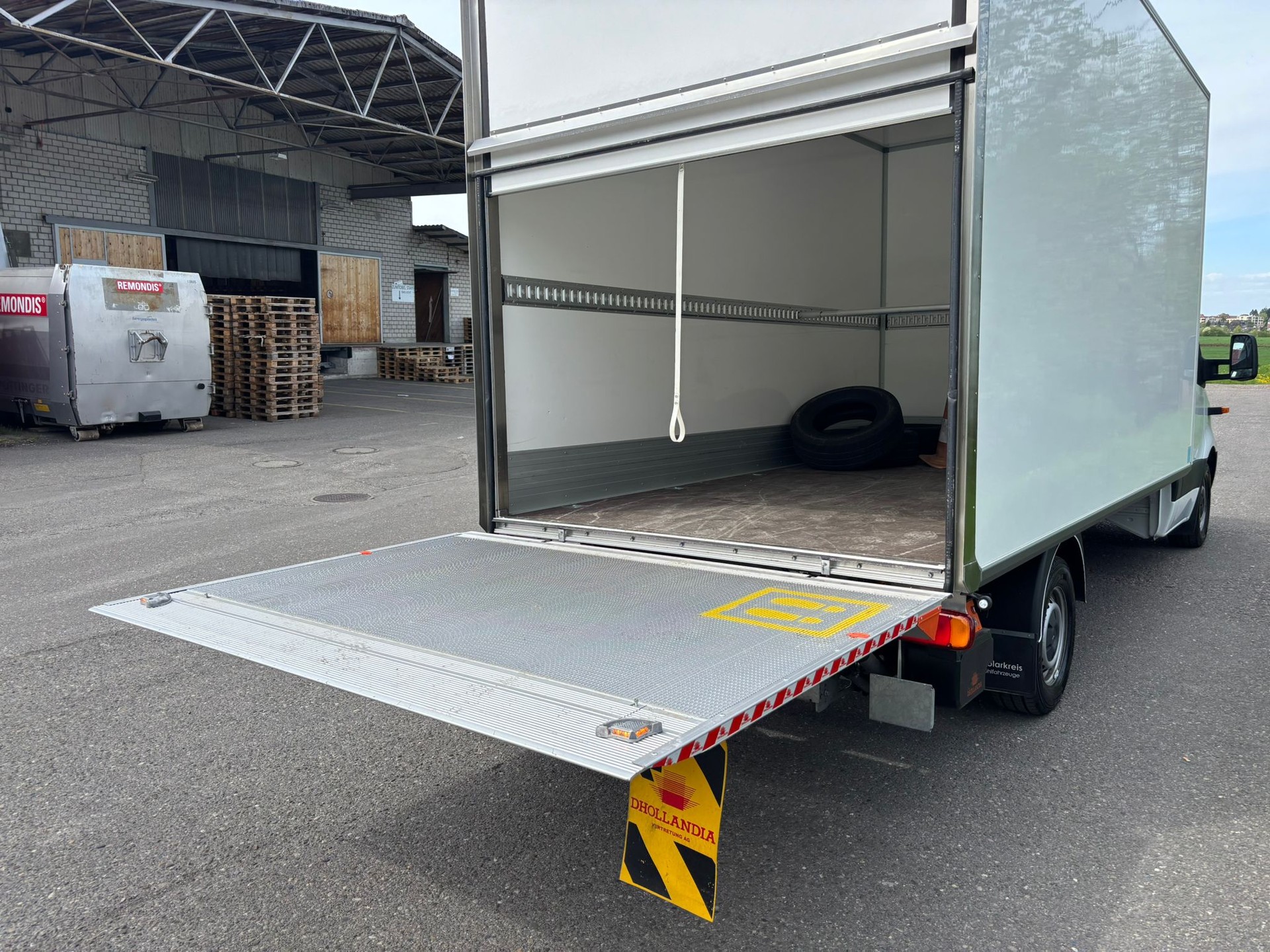 MERCEDES-BENZ Sprinter 319 CDI Lang 9G-TRONIC-image-10