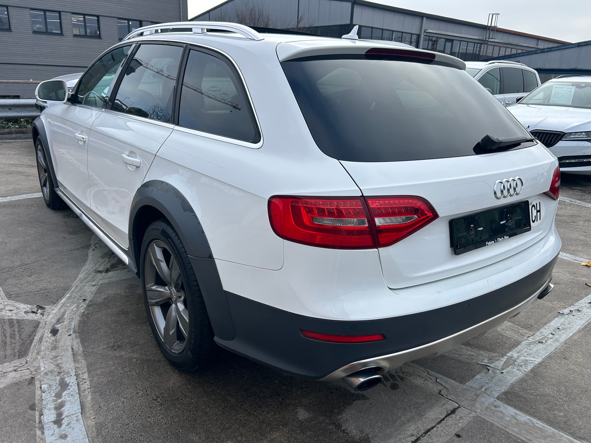 AUDI A4 allroad 2.0 TFSI quattro S-tronic-showroom-element-2