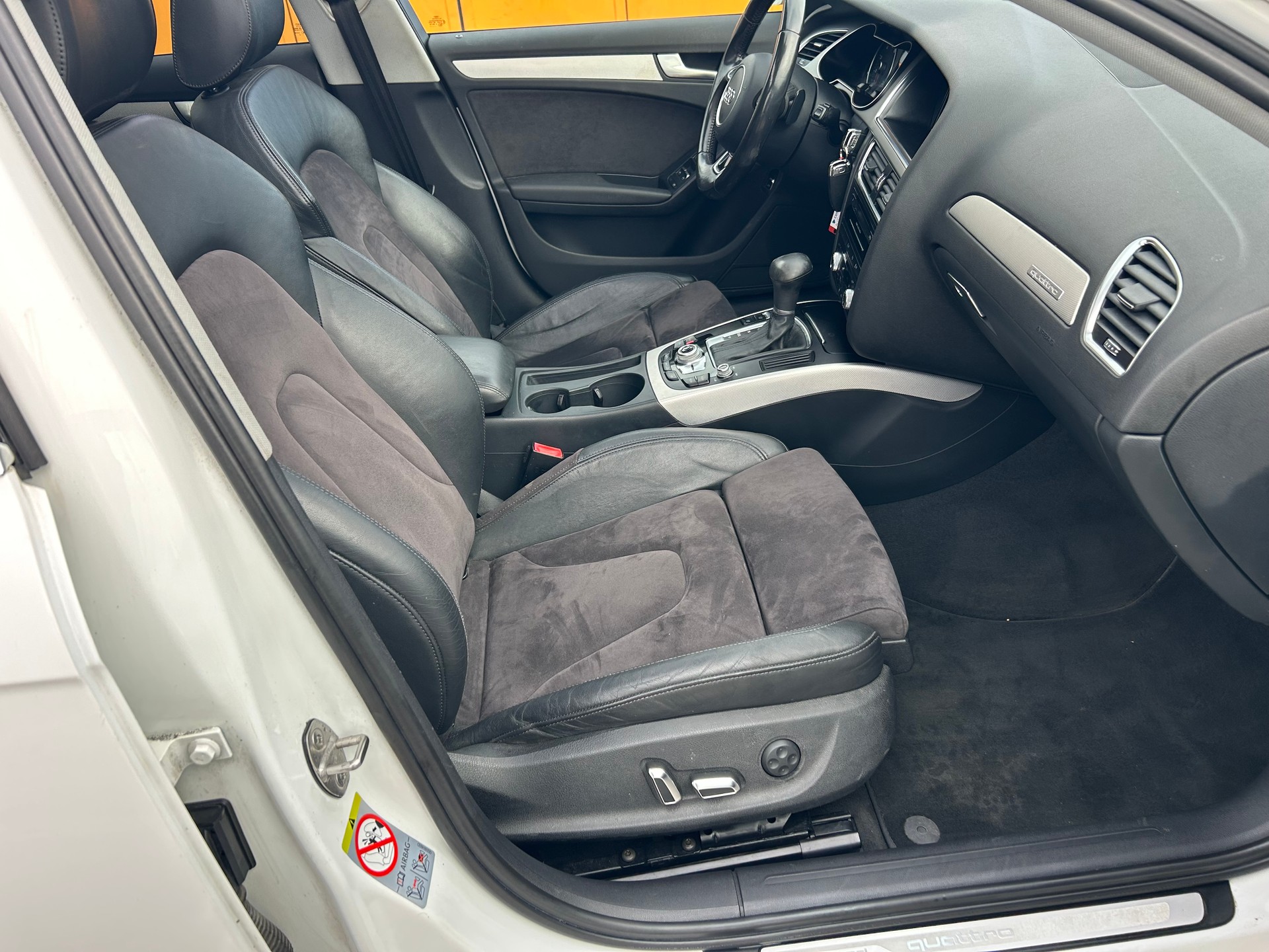 AUDI A4 allroad 2.0 TFSI quattro S-tronic-image-7