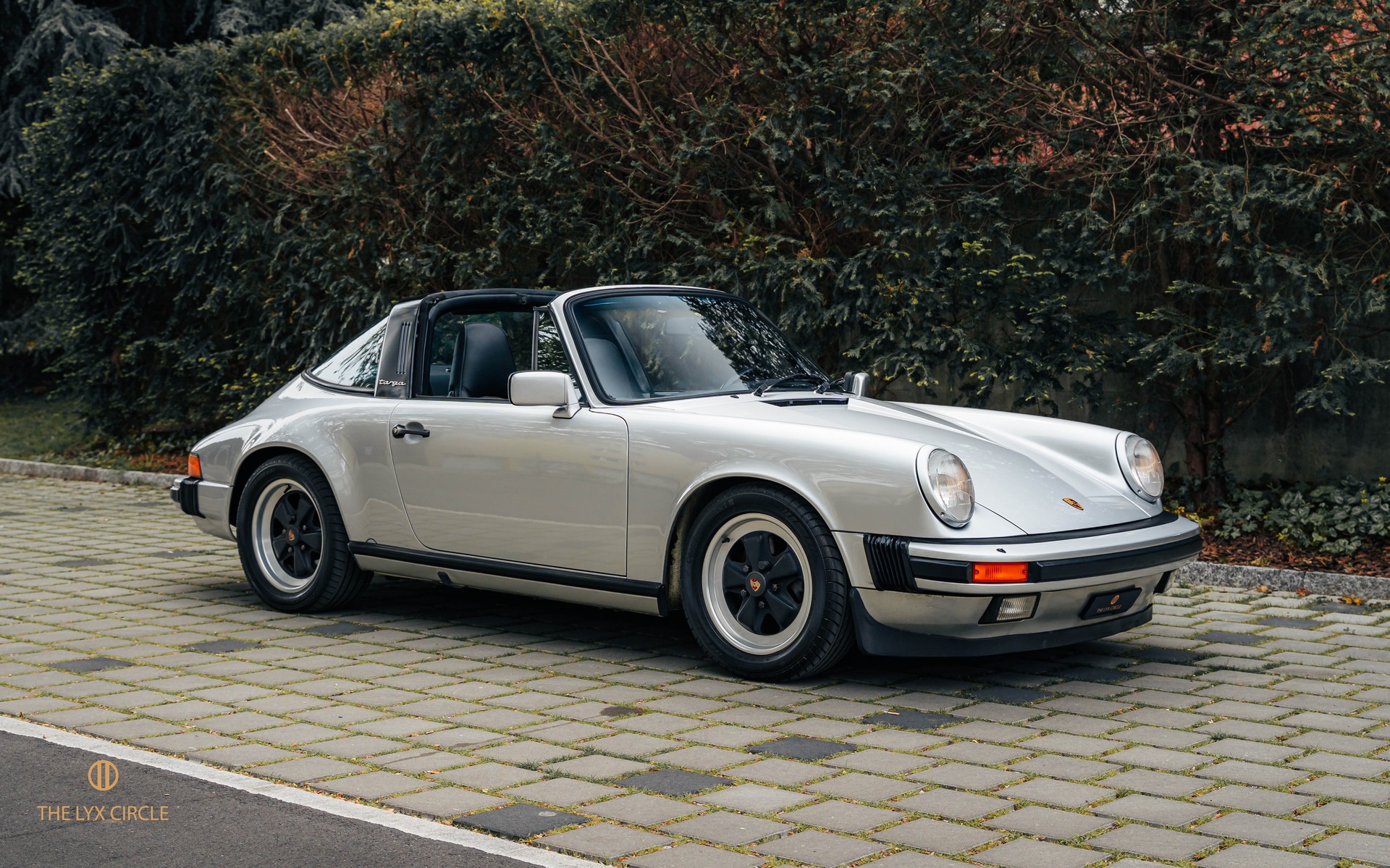 PORSCHE 911 Carrera Targa-image-4