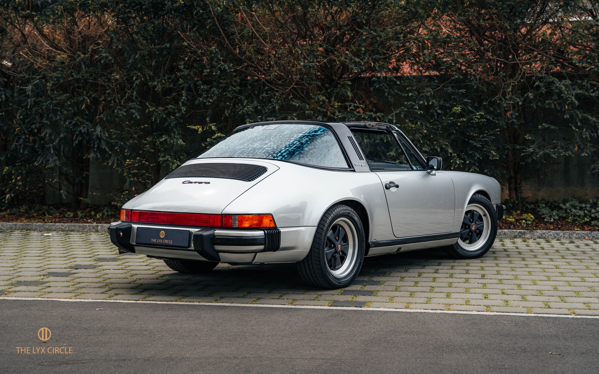 PORSCHE 911 Carrera Targa-image-6