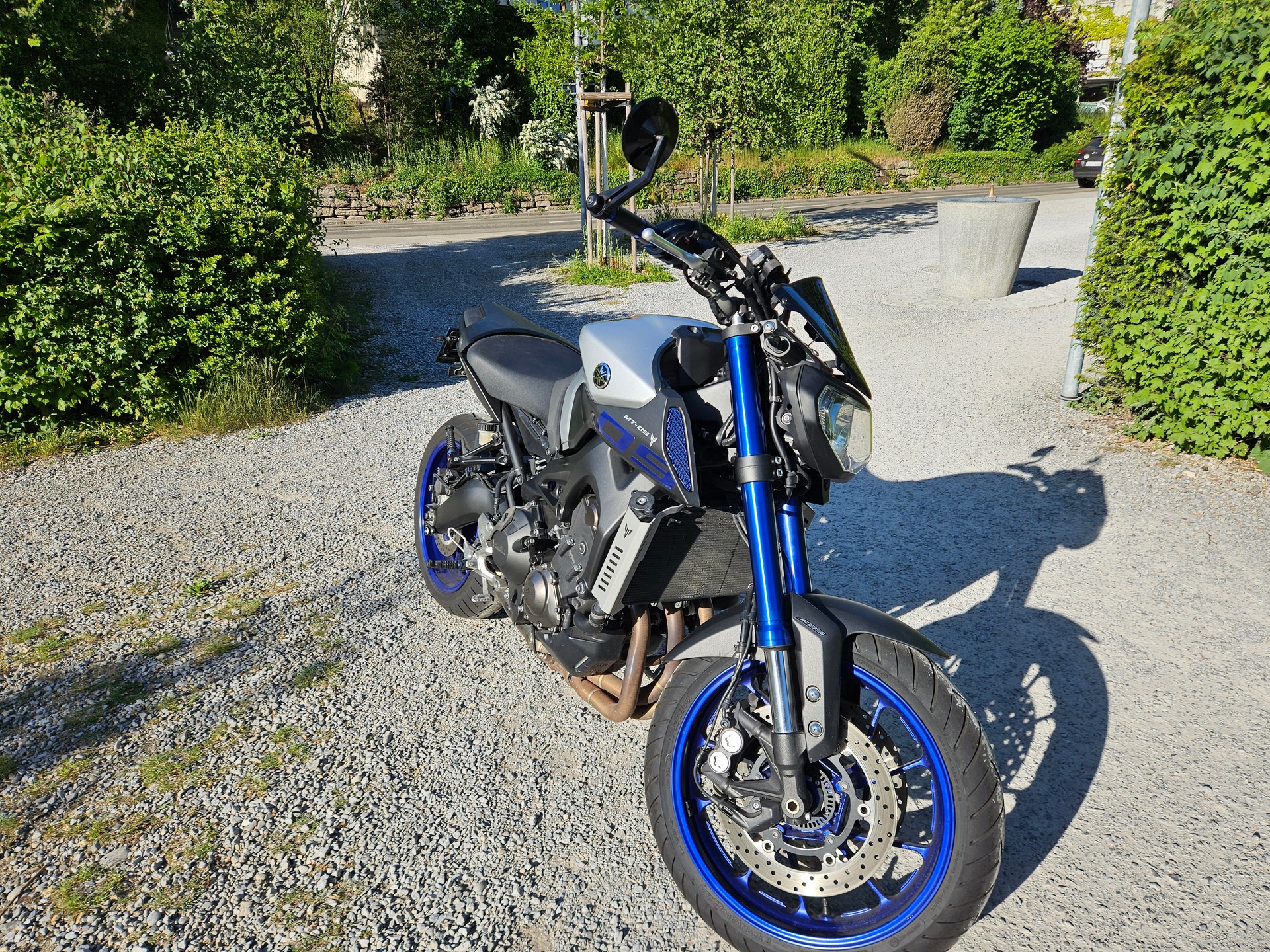 YAMAHA MT-09 ABS-image-2