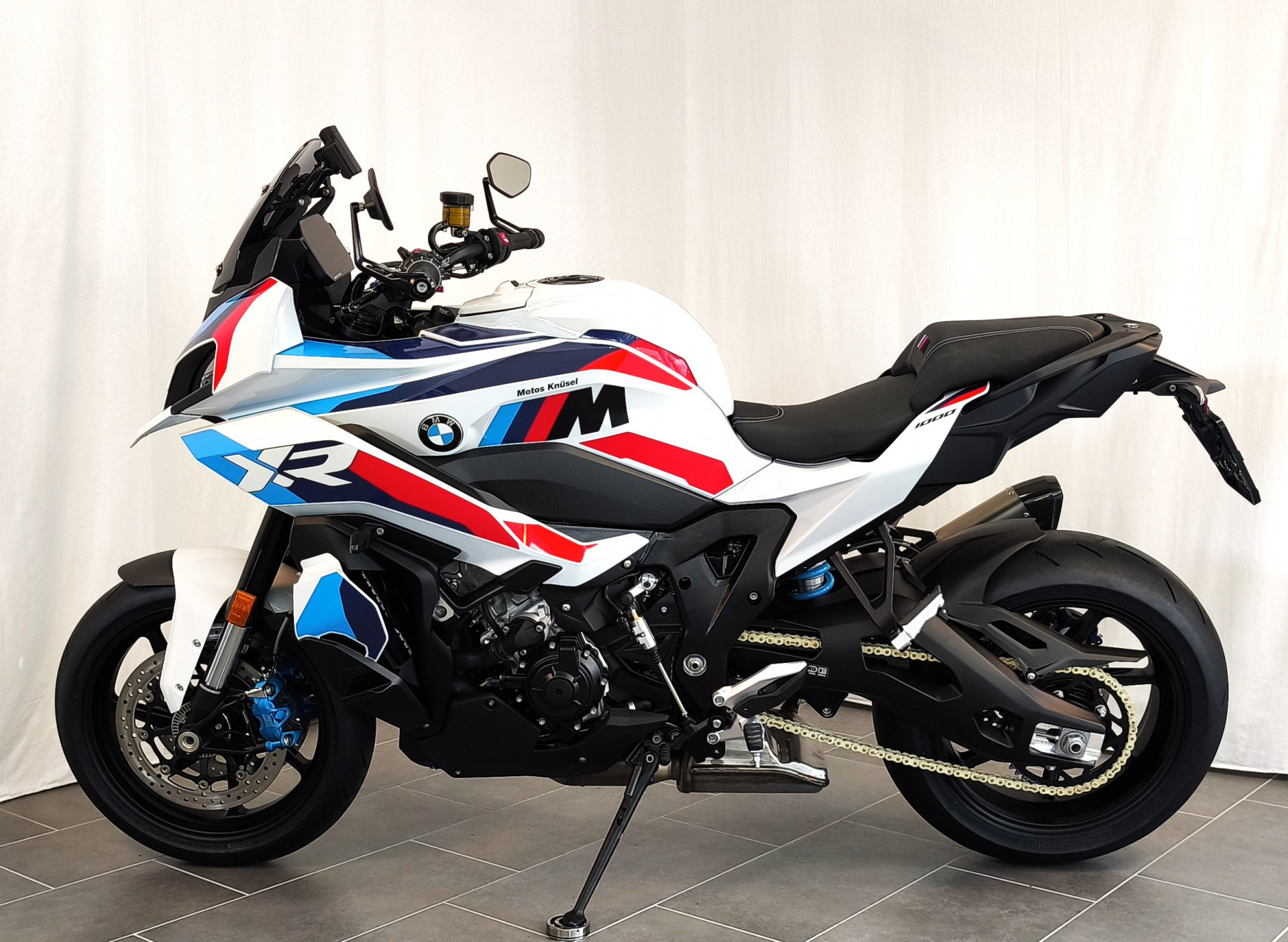 BMW M 1000 XR-image-3