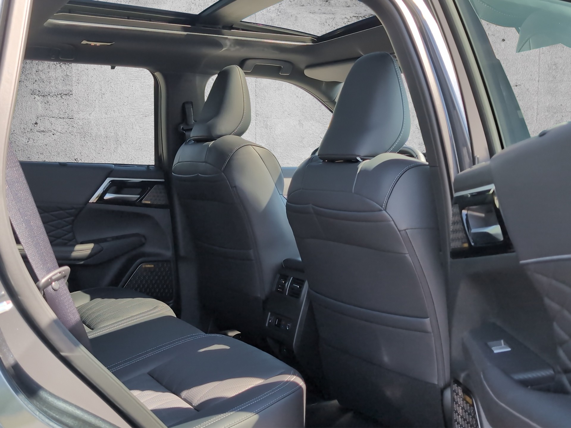 MITSUBISHI Outlander 2.4 PHEV Sport 4x4 Limited Edition-image-12