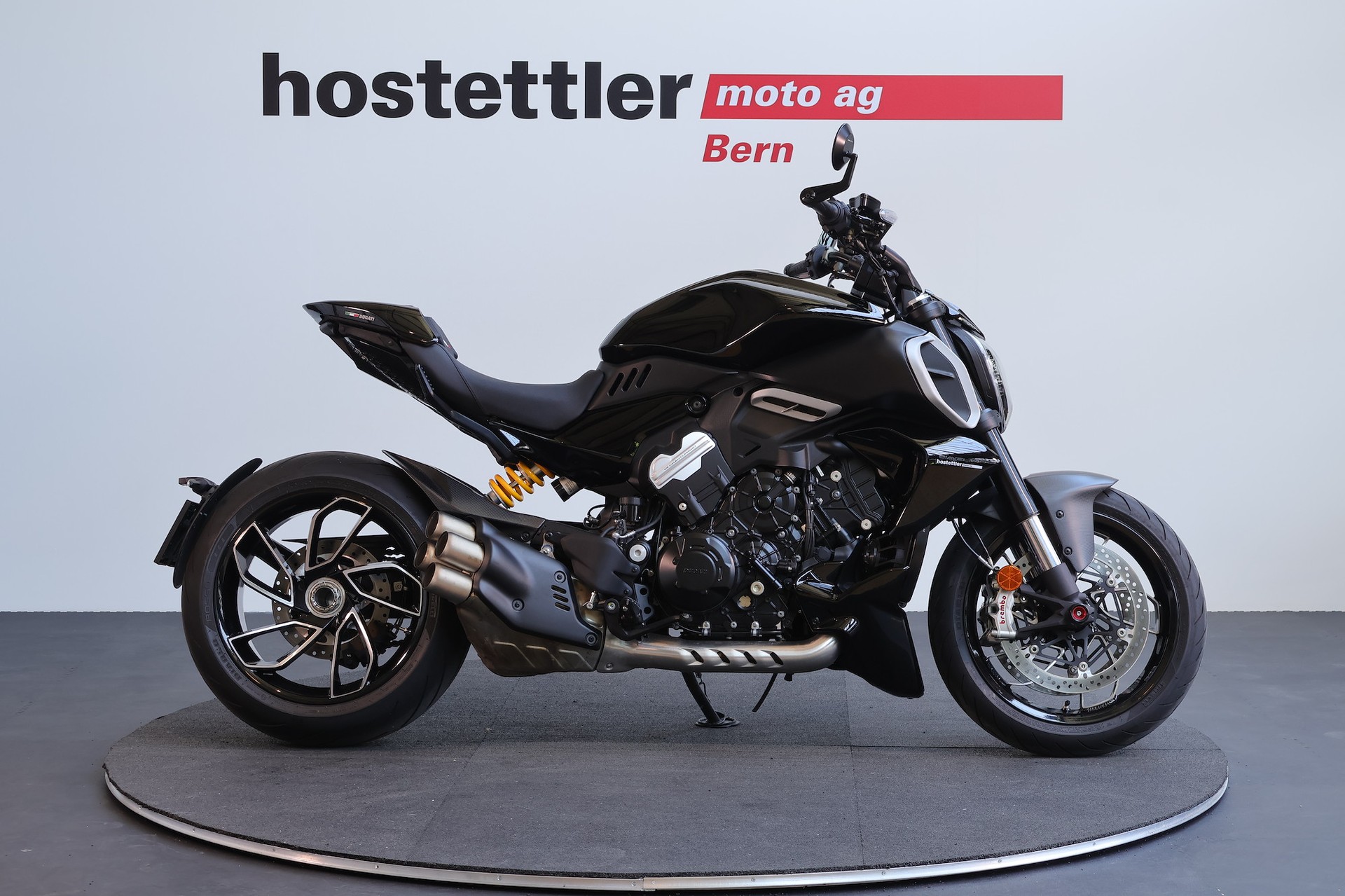 DUCATI Diavel V4-image-1