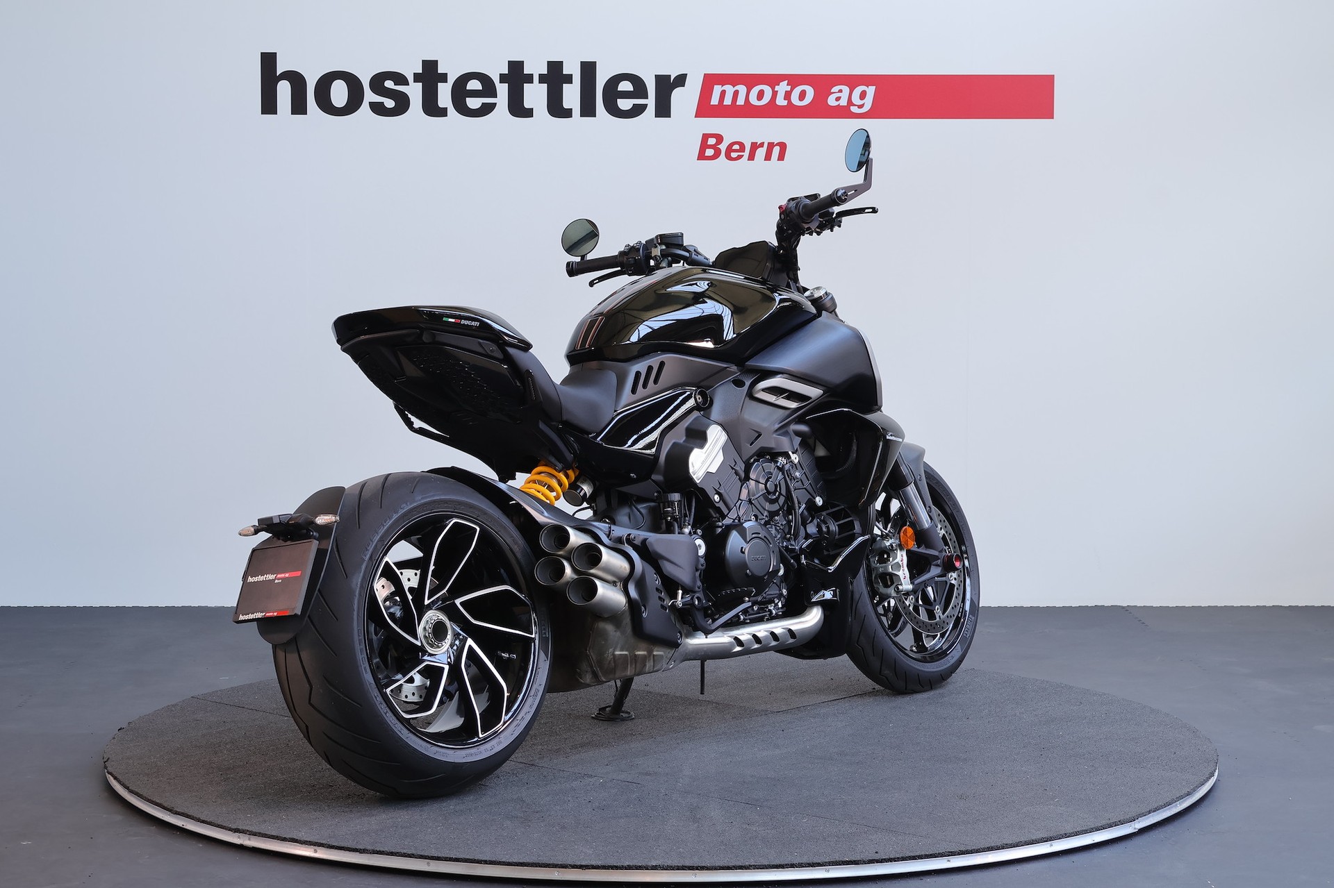 DUCATI Diavel V4-image-2
