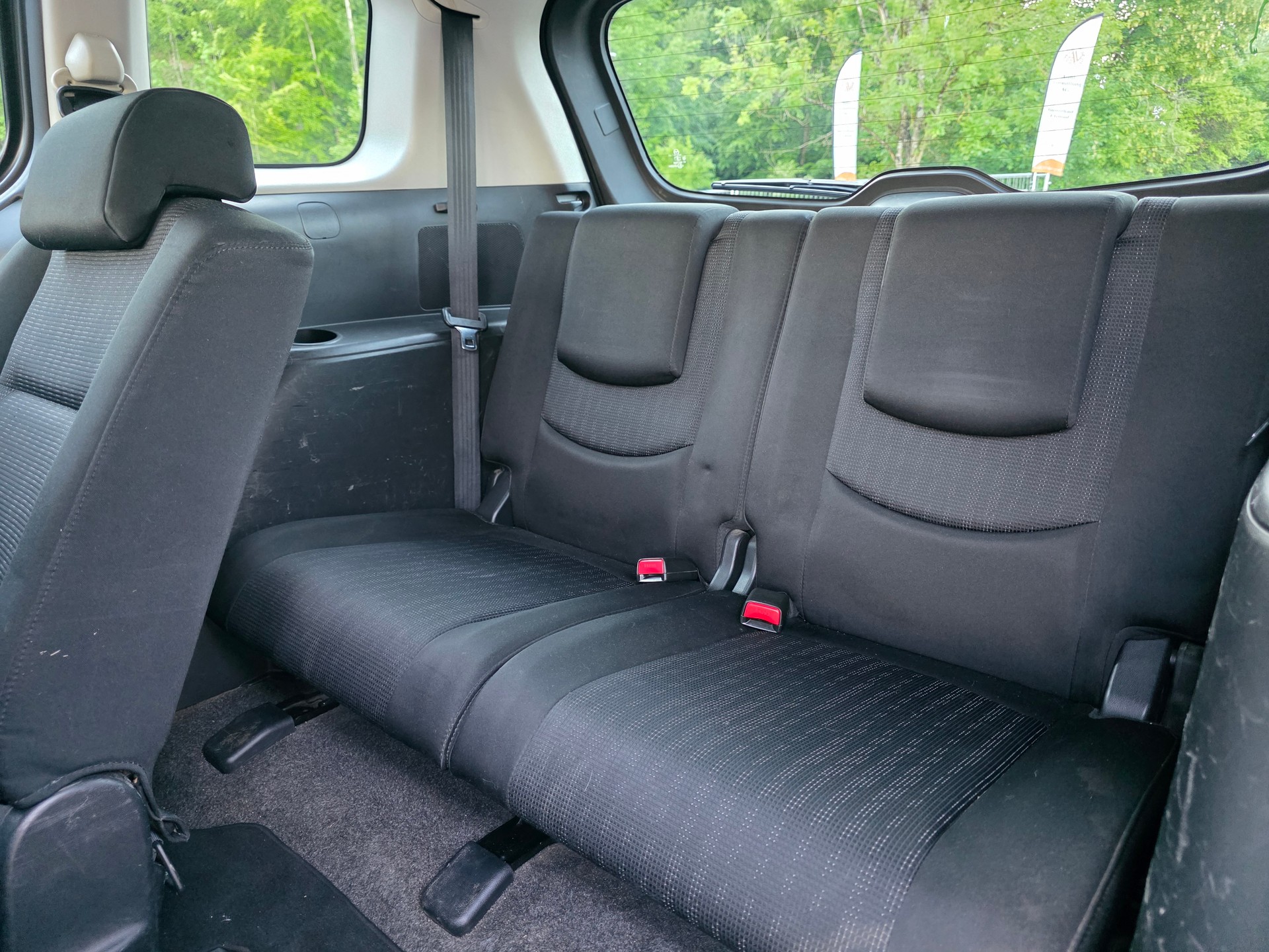 MAZDA 5 2.0 16V Confort / *** Frisch ab MFK / Frisch ab Service / Gratis Lieferung / 7-Platz ***-image-14
