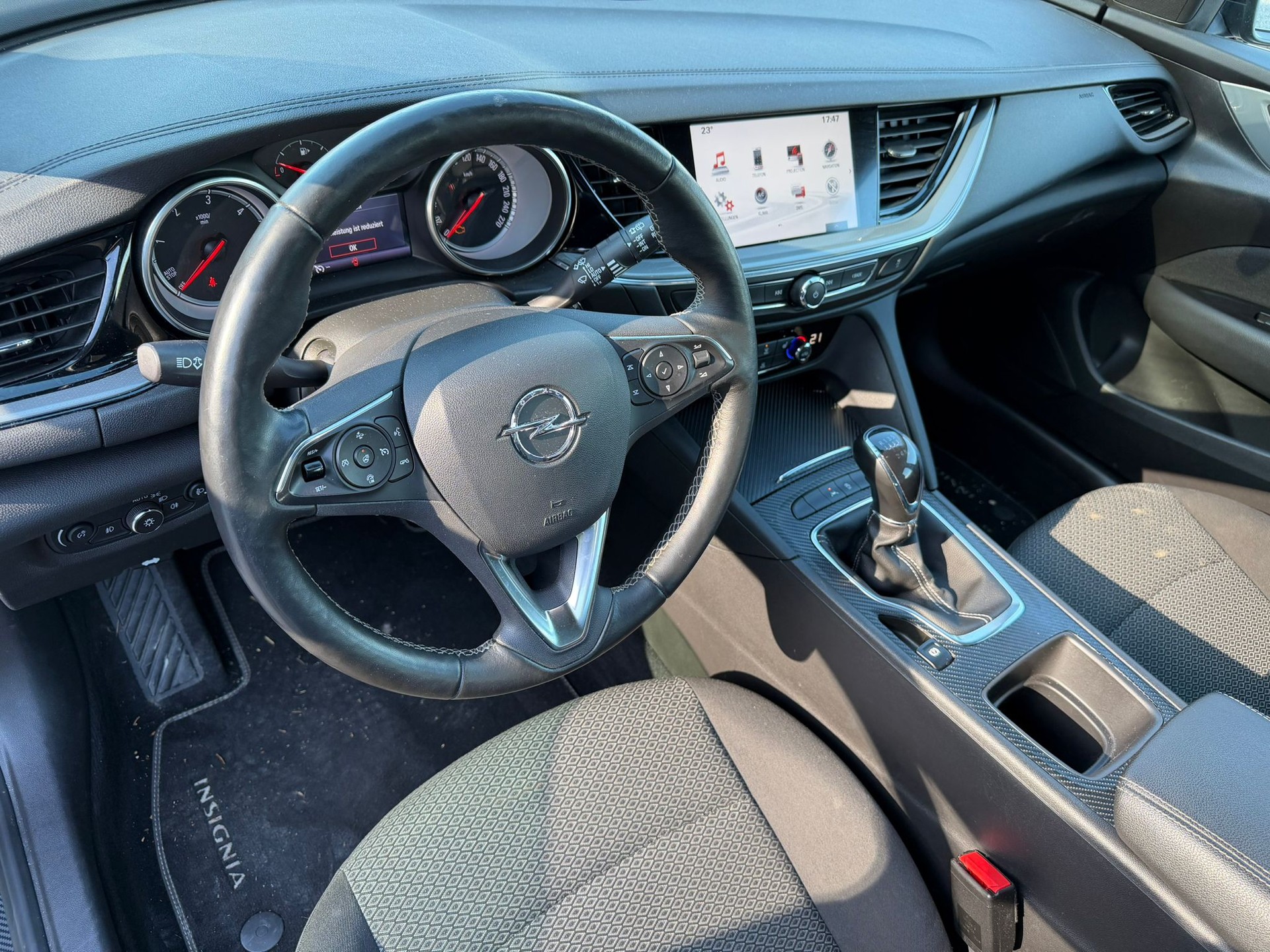 OPEL Insignia 2.0 CDTI Sports Tourer Edition-image-9