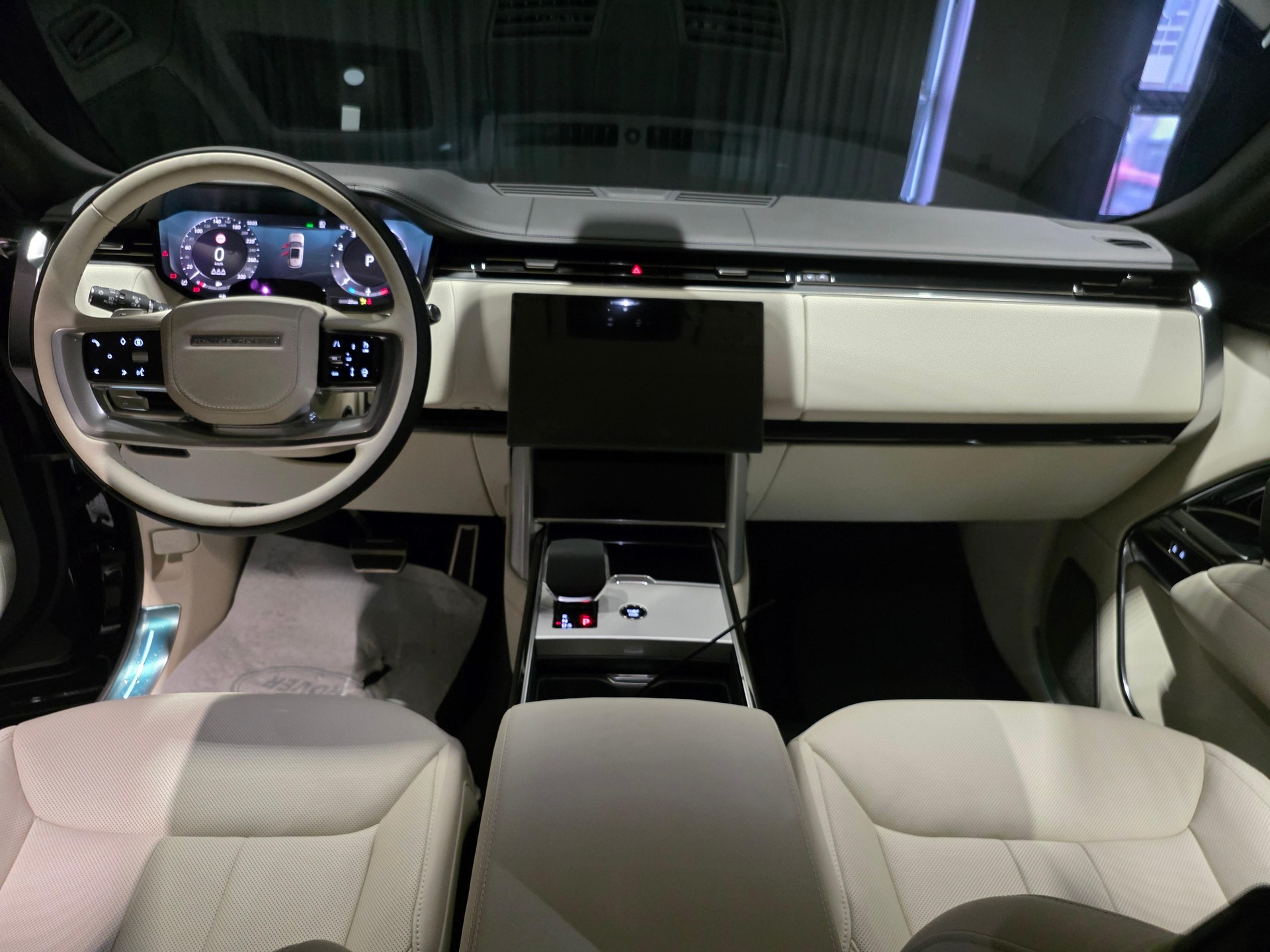 LAND ROVER Range Rover 4.4 V8 Autobiography-image-4