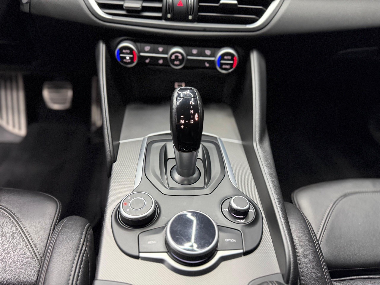 ALFA ROMEO Giulia 2.0 Veloce TI Q4 Automatic | Carbon | Ragazzon Auspuff | H&R Federn-image-22