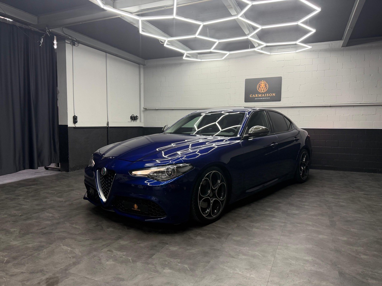 ALFA ROMEO Giulia 2.0 Veloce TI Q4 Automatic | Carbon | Ragazzon Auspuff | H&R Federn-showroom-element-2