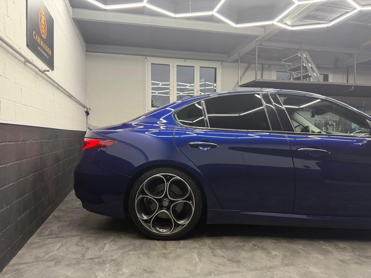 ALFA ROMEO Giulia 2.0 Veloce TI Q4 Automatic | Carbon | Ragazzon Auspuff | H&R Federn-image-4