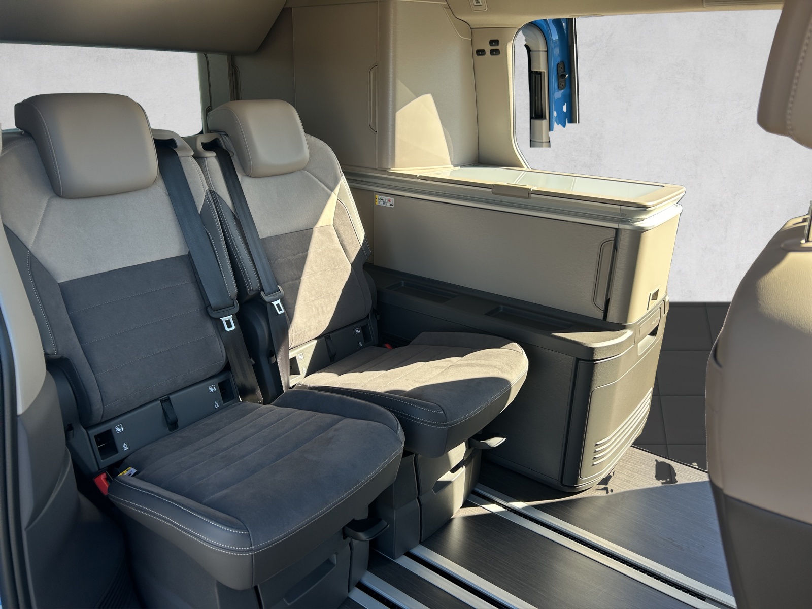 VW T7 California eHybrid Ocean 4Motion-image-9