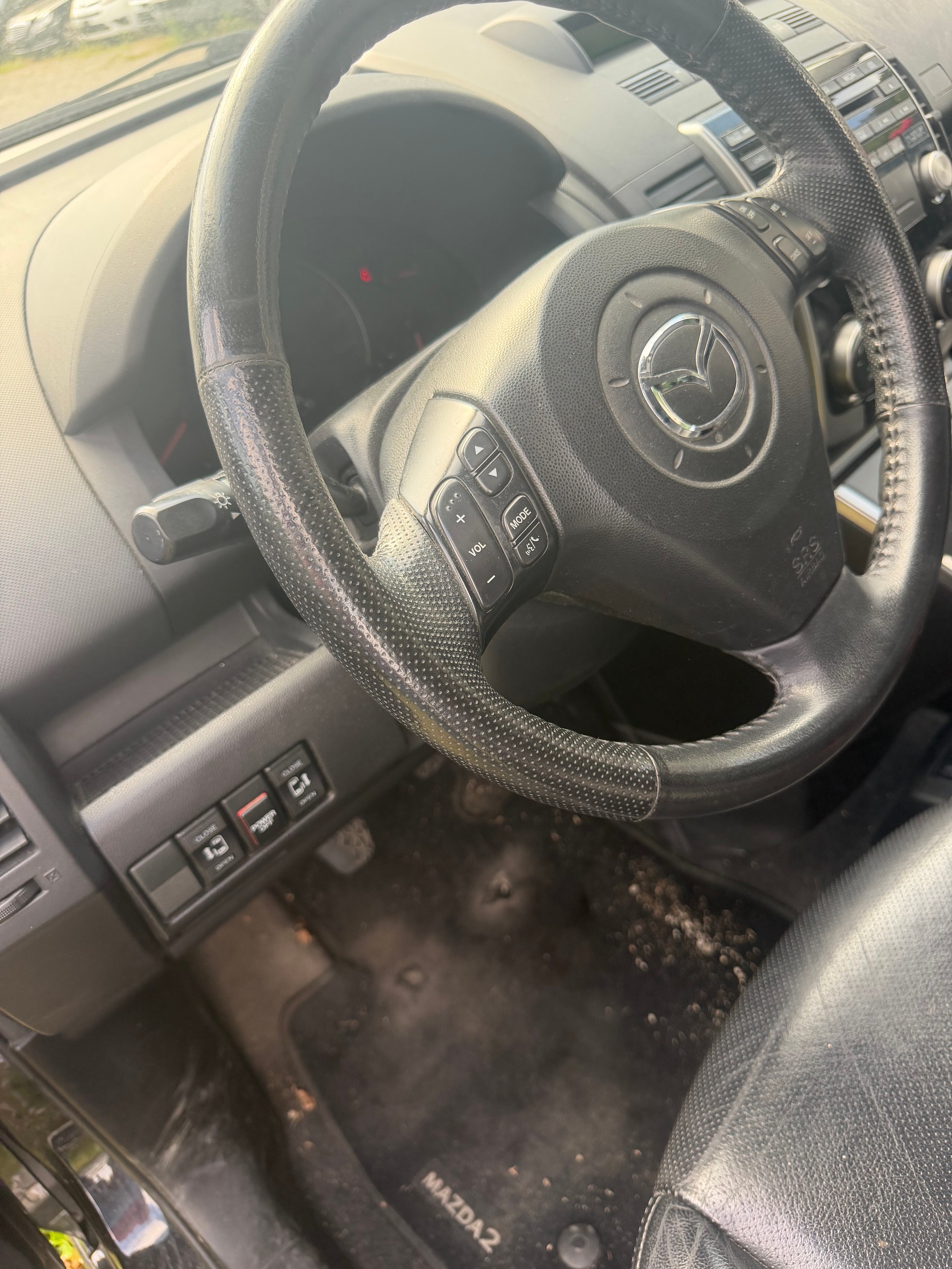 MAZDA 5 2.0d 16V Exclusive-image-9