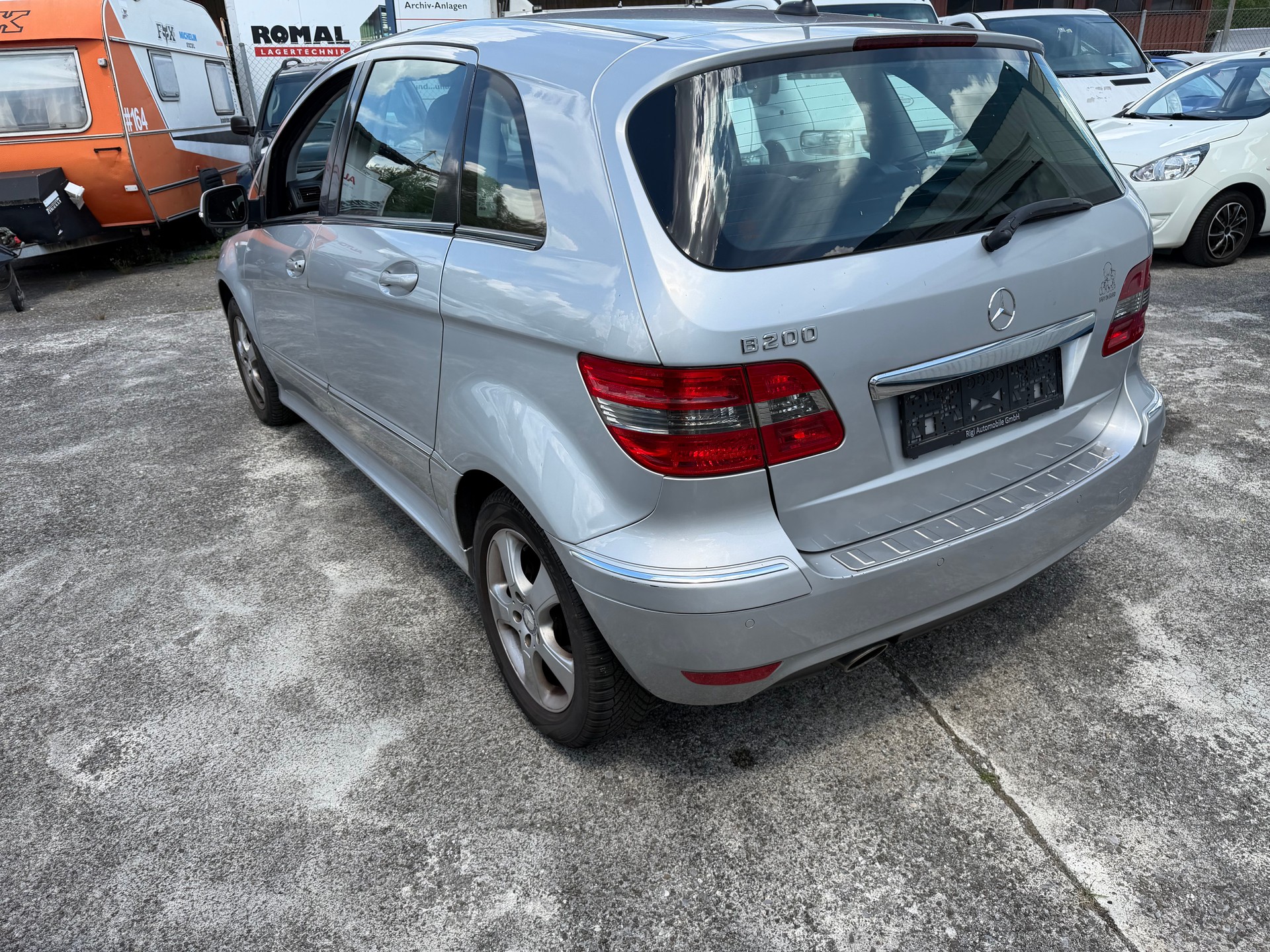 MERCEDES-BENZ B 200 Autotronic-image-13
