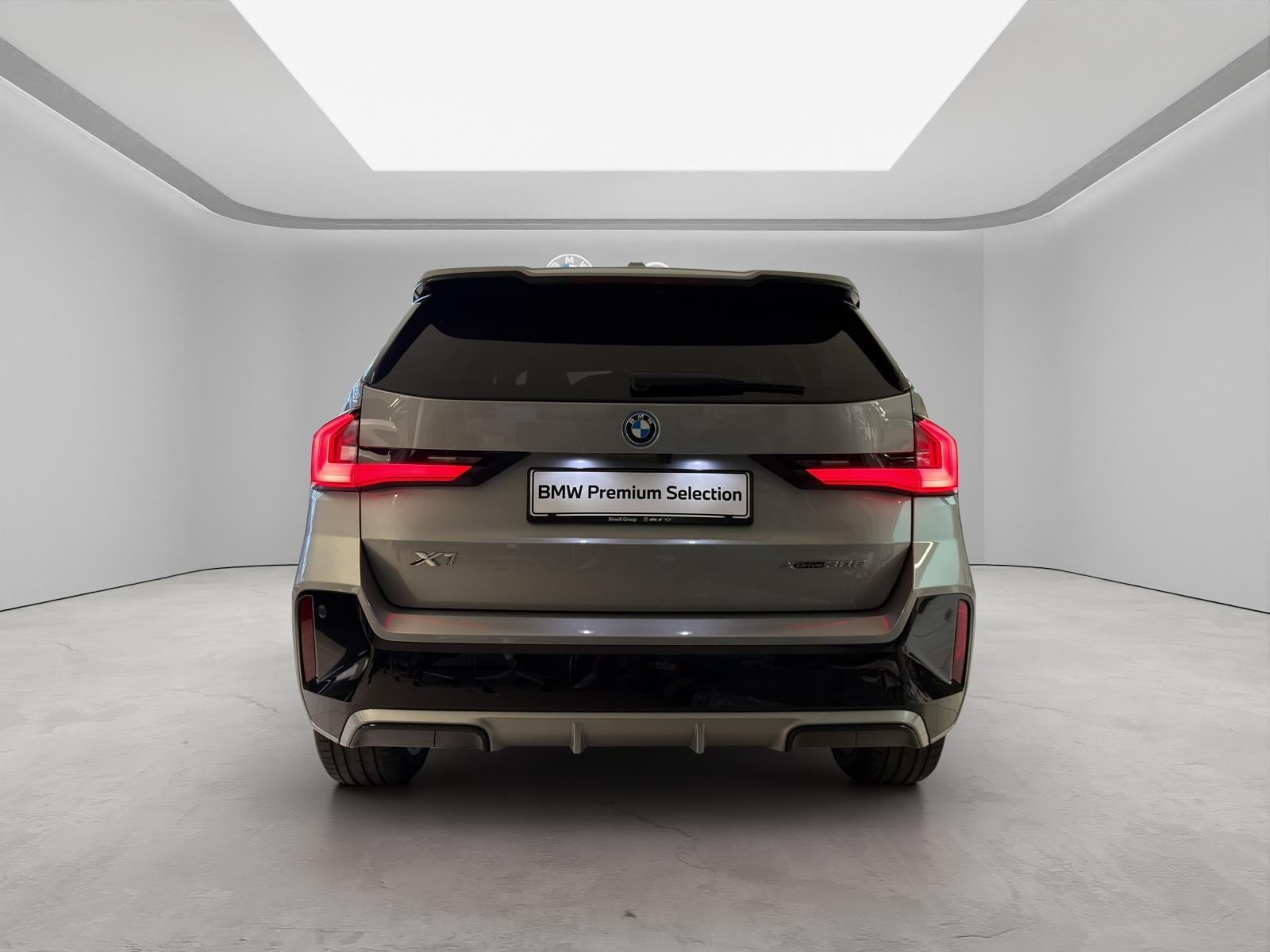 BMW X1 30e xDrive M-SportPaket-image-4