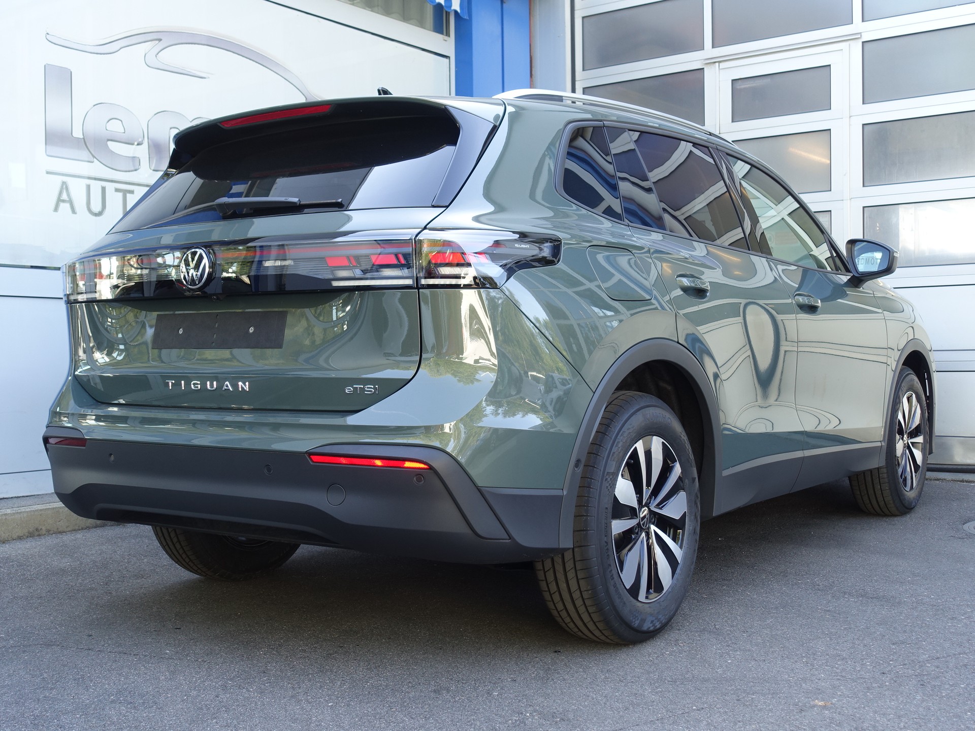 VW Tiguan 1.5 TSI evo2 mHEV R-Line DSG-showroom-element-3