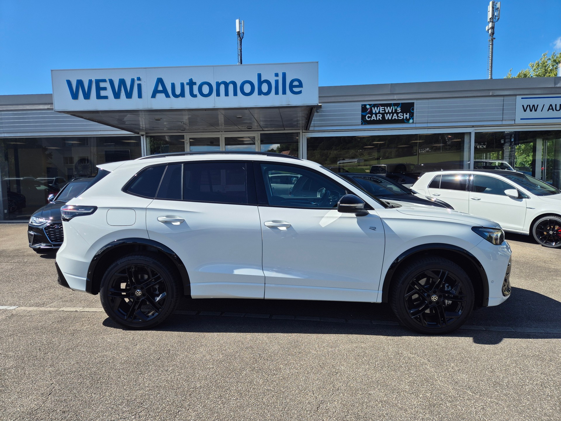 VW Tiguan 2.0 TSI DSG R-Line 4Motion-showroom-element-3