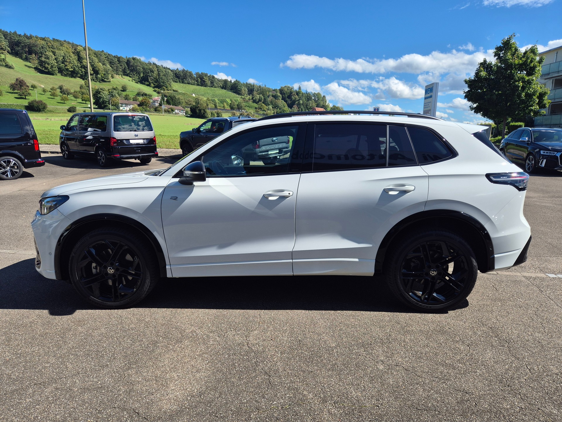 VW Tiguan 2.0 TSI DSG R-Line 4Motion-image-7