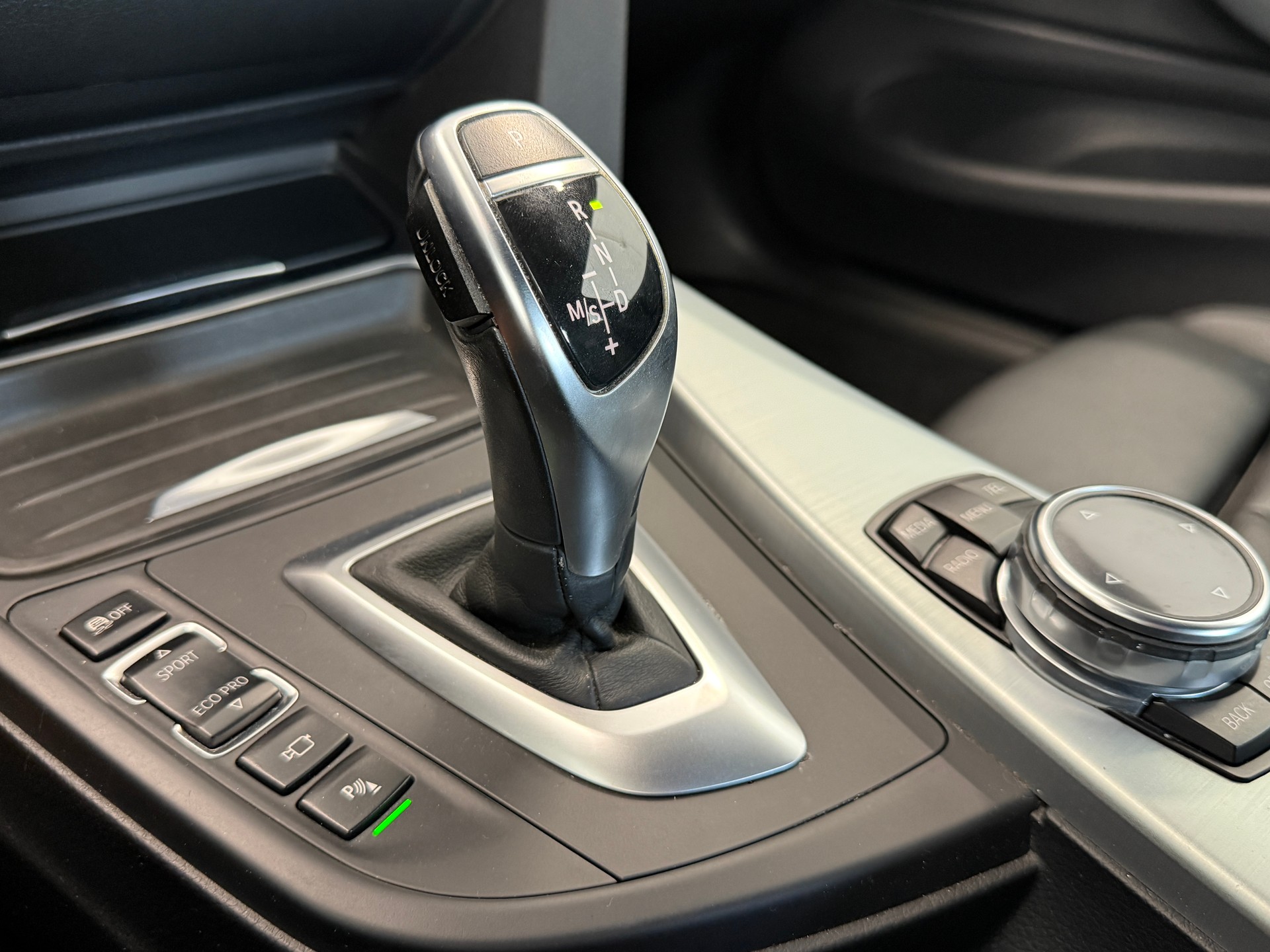 BMW 435i Coupé xDrive M Paket Ab 330.- pro Monat 340 PS eingetragen-image-17
