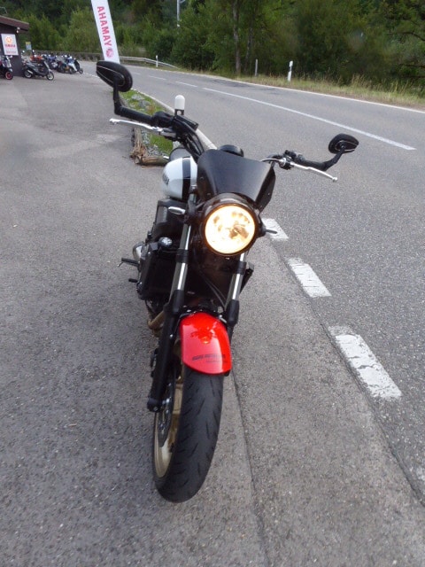 YAMAHA XSR 700-image-1