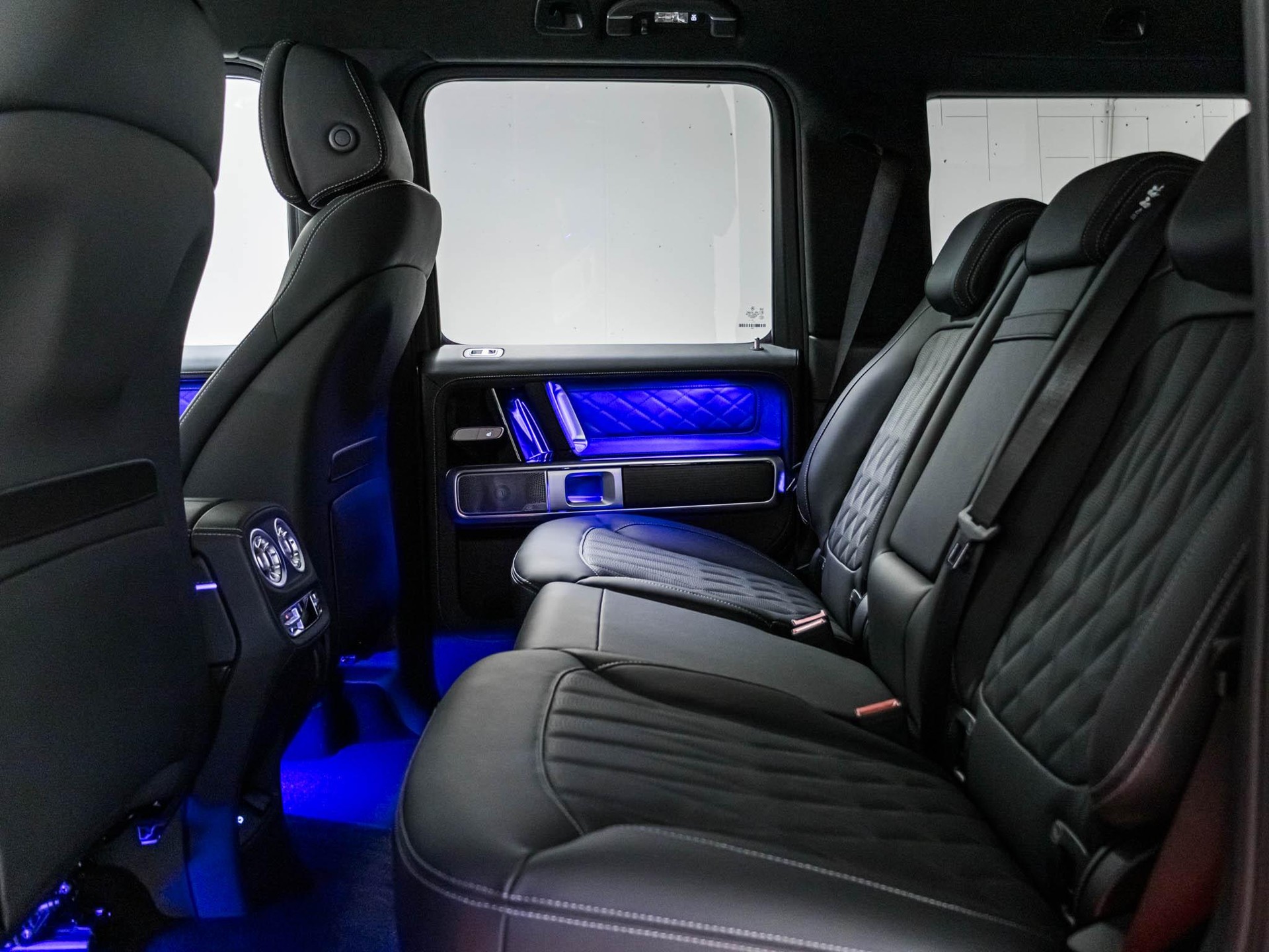 MERCEDES-BENZ G 450 d-image-7