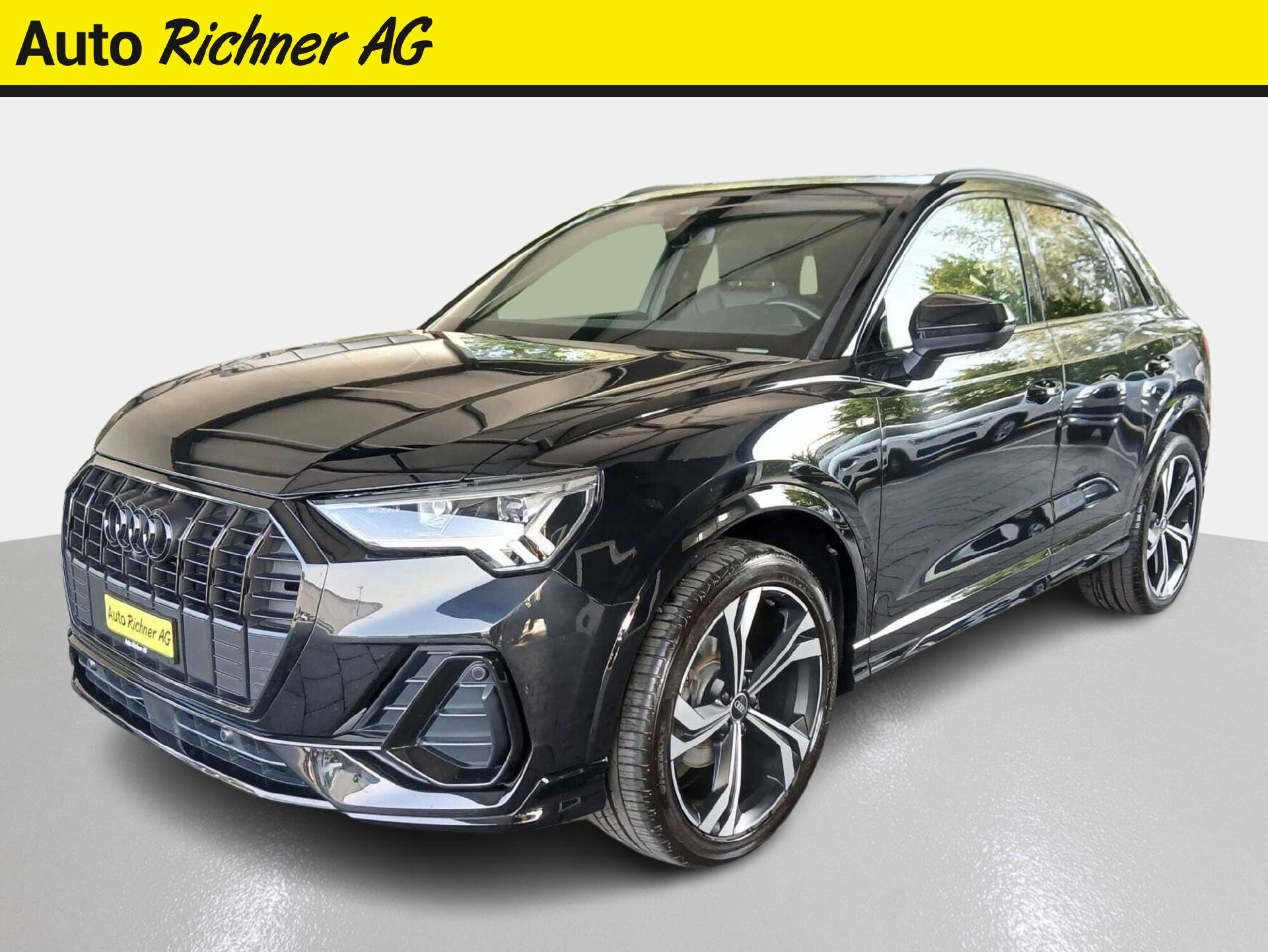 AUDI Q3 1.5 35 TFSI S line S-Tronic-showroom-element-1