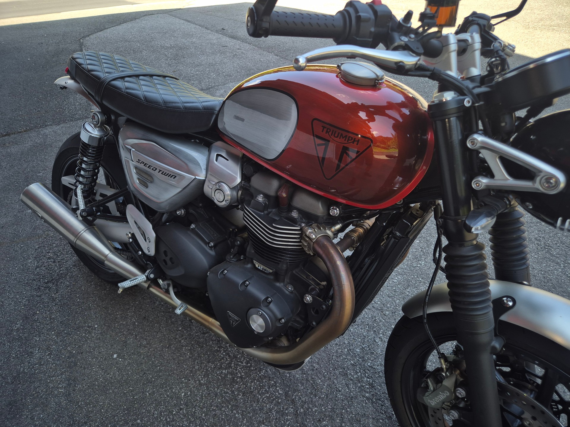 TRIUMPH Speed Twin 1200-image-11