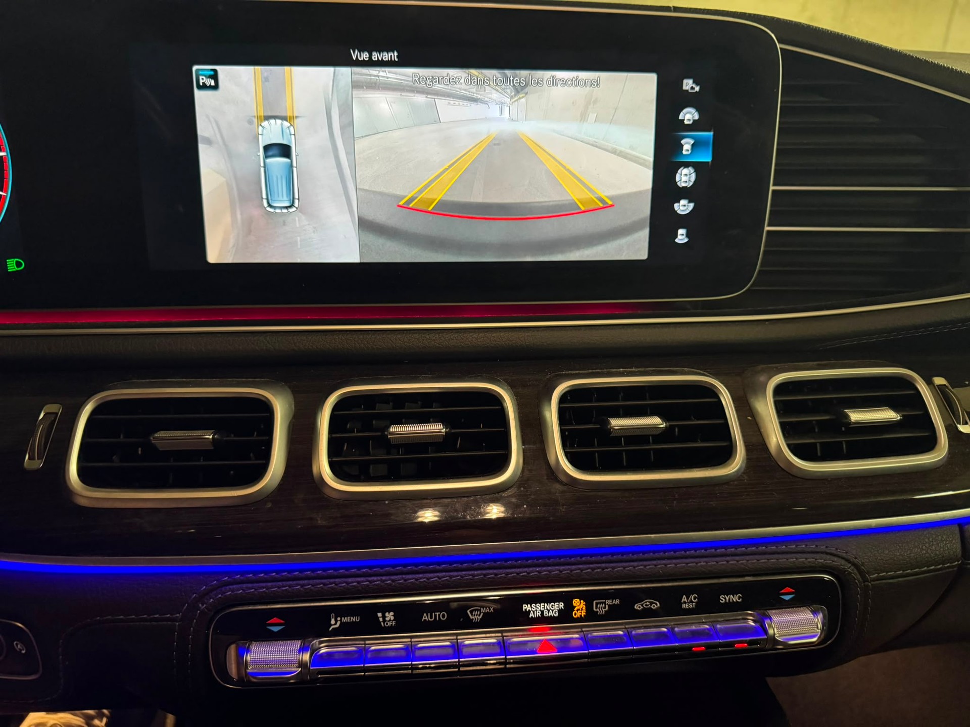 MERCEDES-BENZ GLE 300 d 4Matic AMG Line 9G-Tronic-image-15