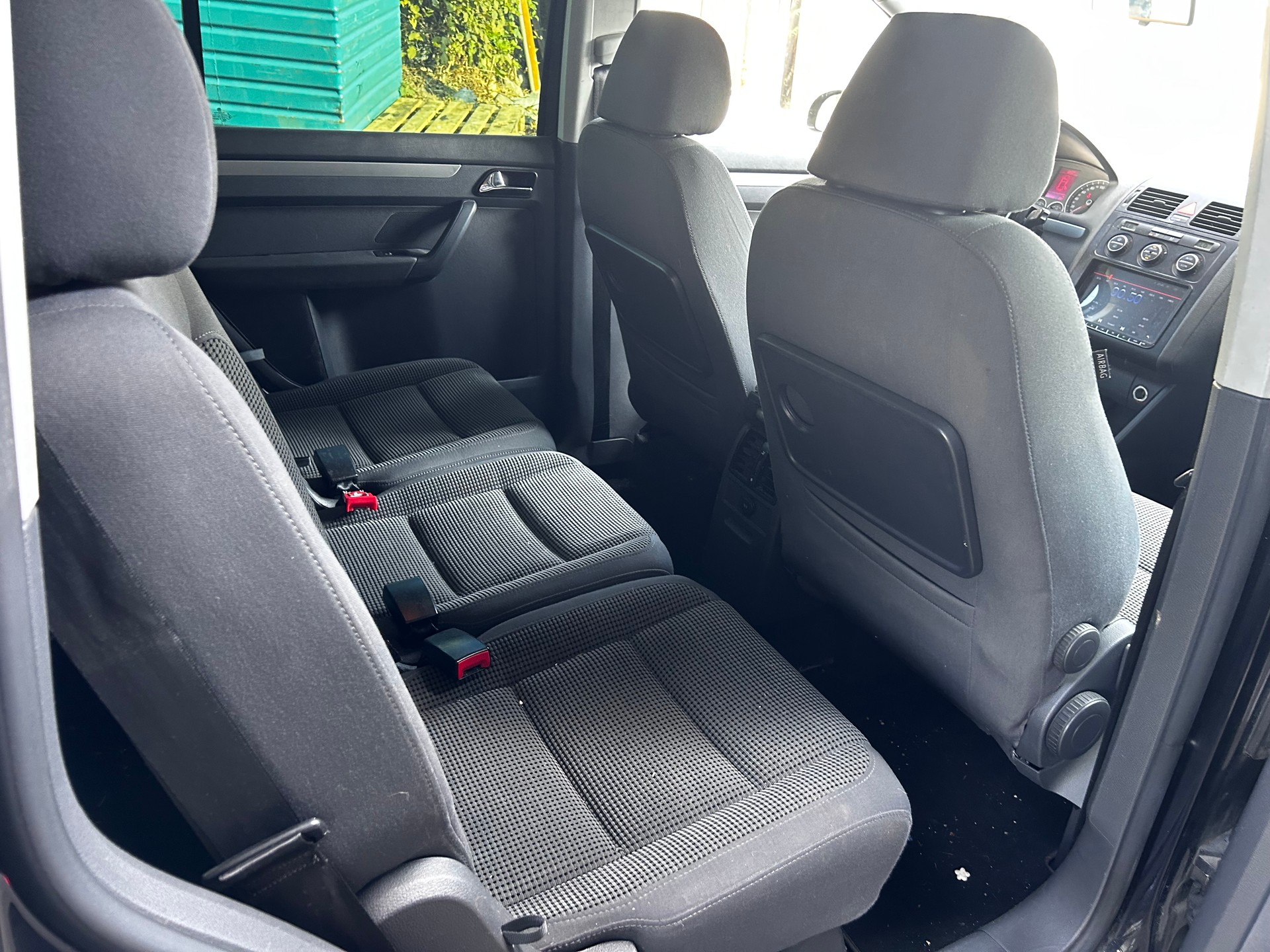 VW Touran 2.0 TDI Trendline-image-10