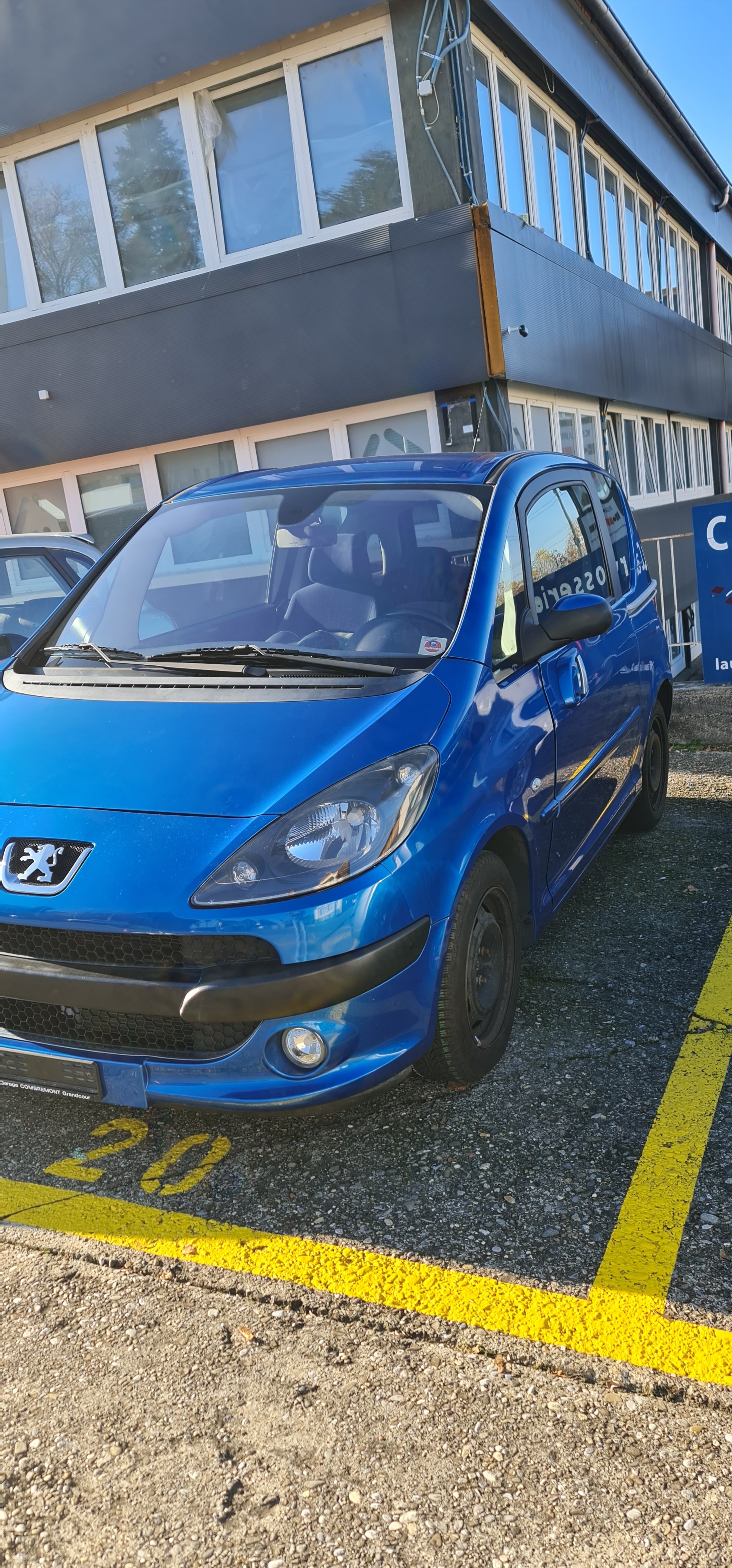 PEUGEOT 1007 1.6 Trendy 2-Tronic