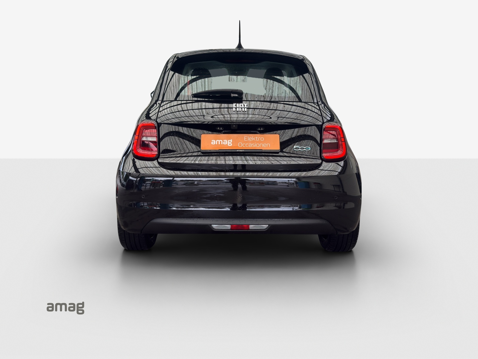 FIAT 500 electric 87 kW Icon-showroom-element-3