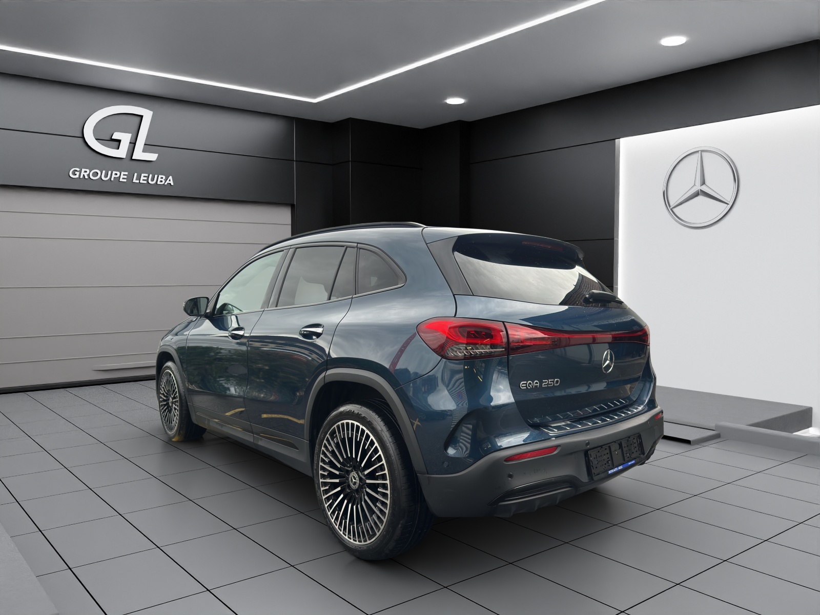 MERCEDES-BENZ EQA 250 AMG Line AMG Line-showroom-element-3